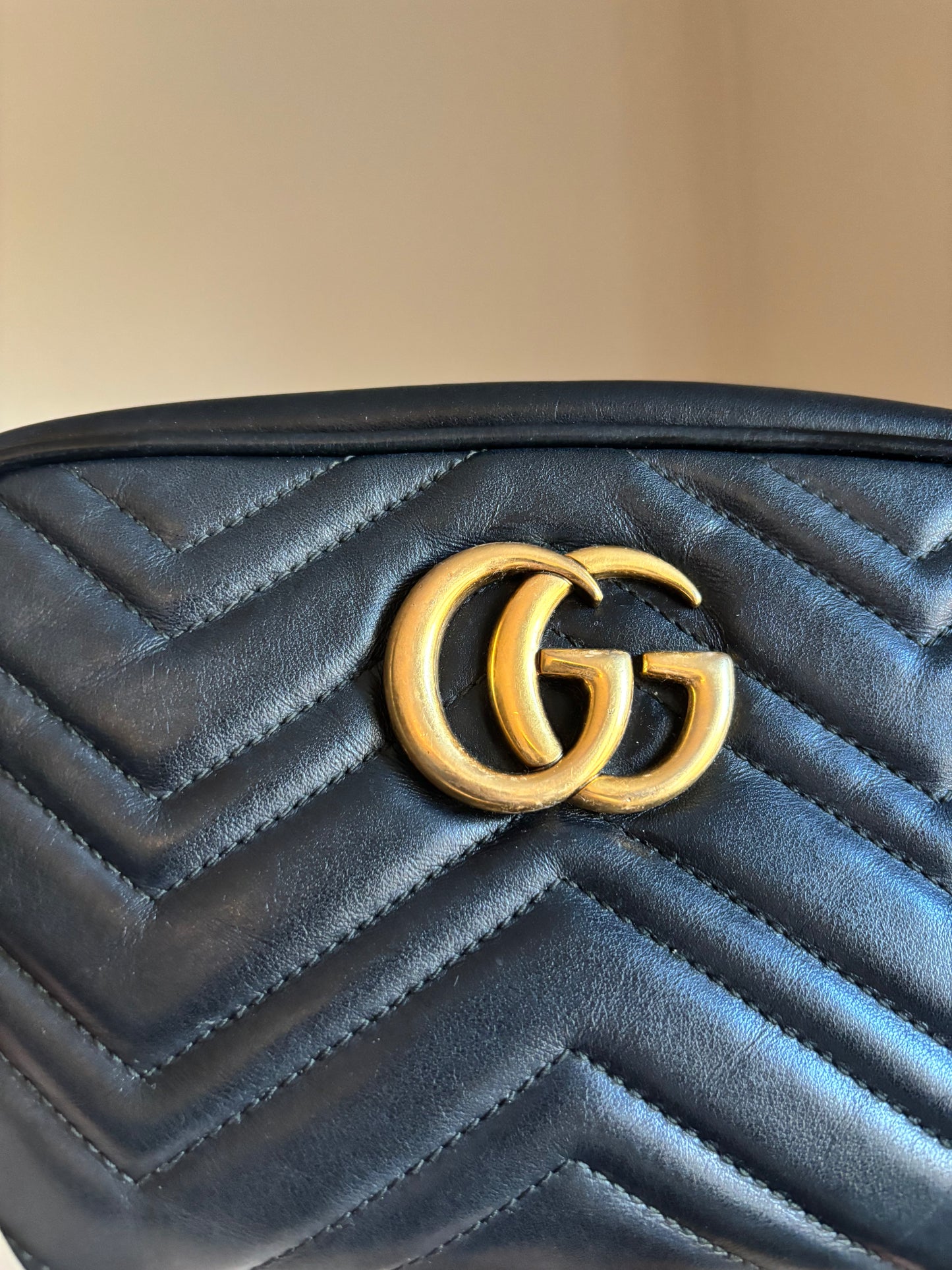 ❗️SOLD❗️Black Camera Marmont Small Bag