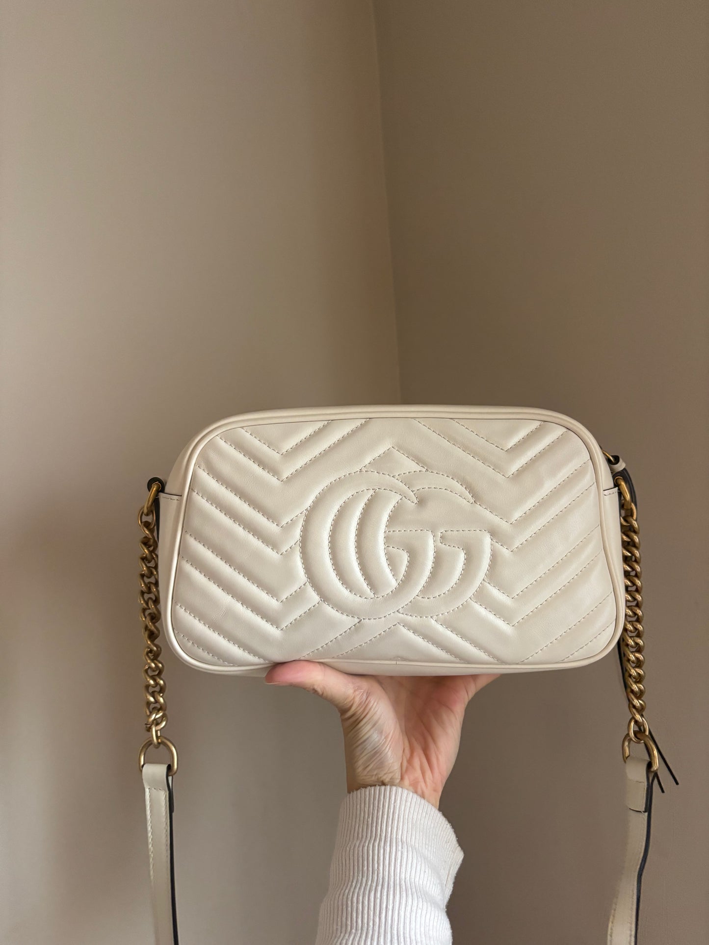 ❗️SOLD❗️Camera Marmont Small Bag in White