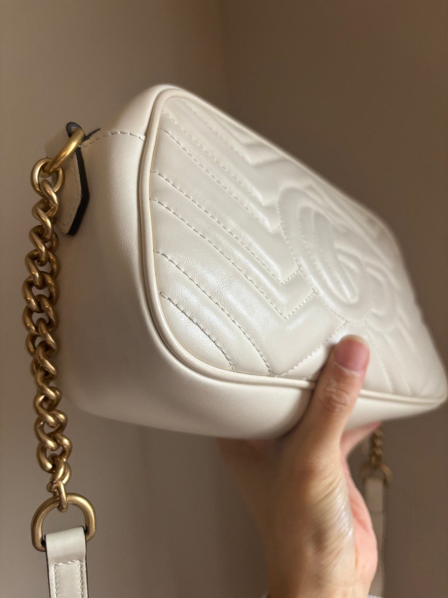 ❗️SOLD❗️Camera Marmont Small Bag in White