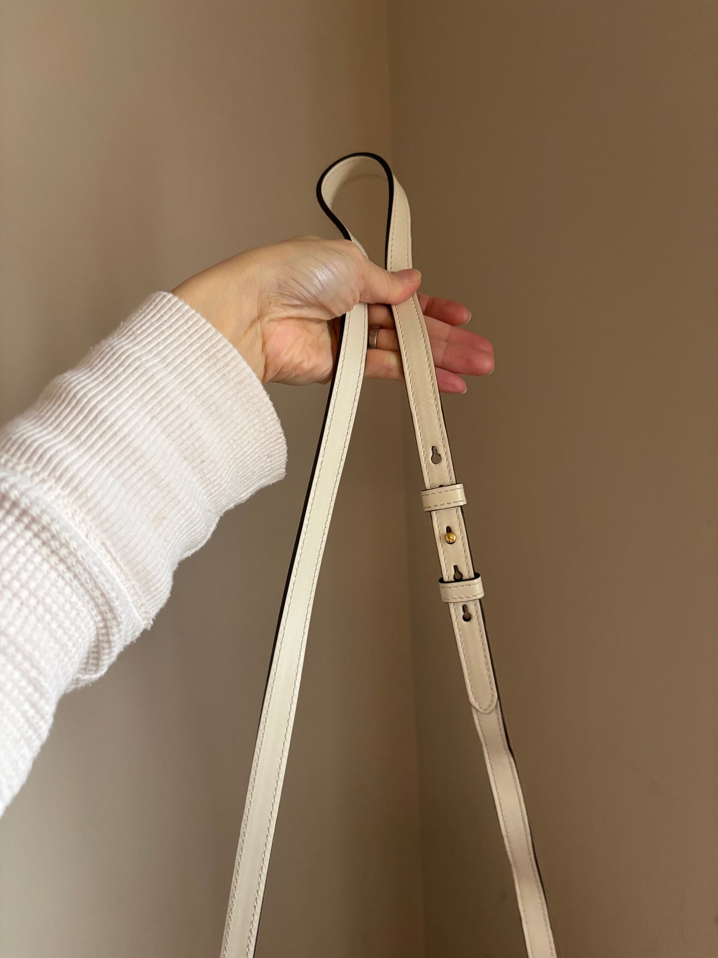 ❗️SOLD❗️Camera Marmont Small Bag in White