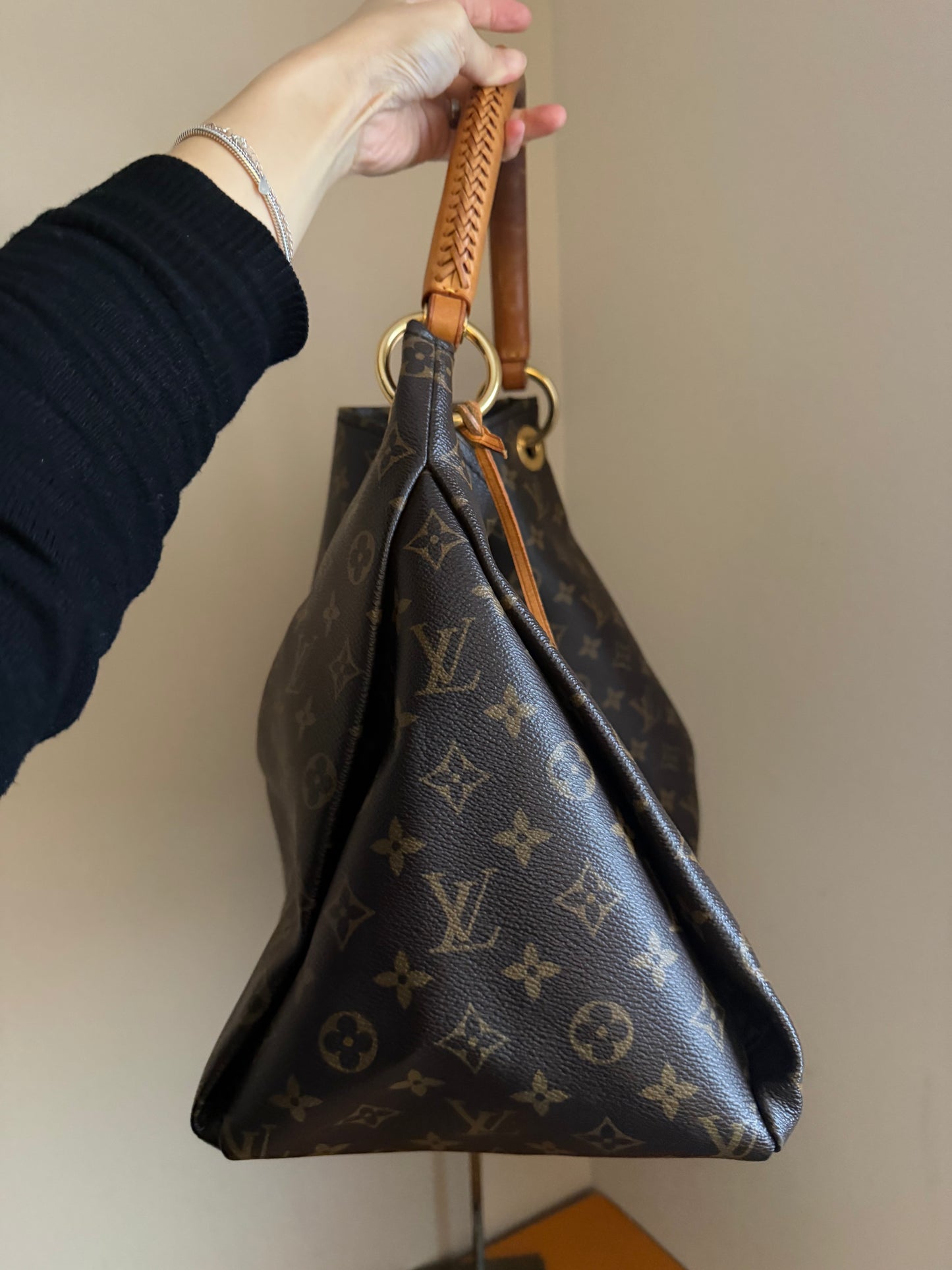 ❗️SOLD❗️Artsy MM monogram