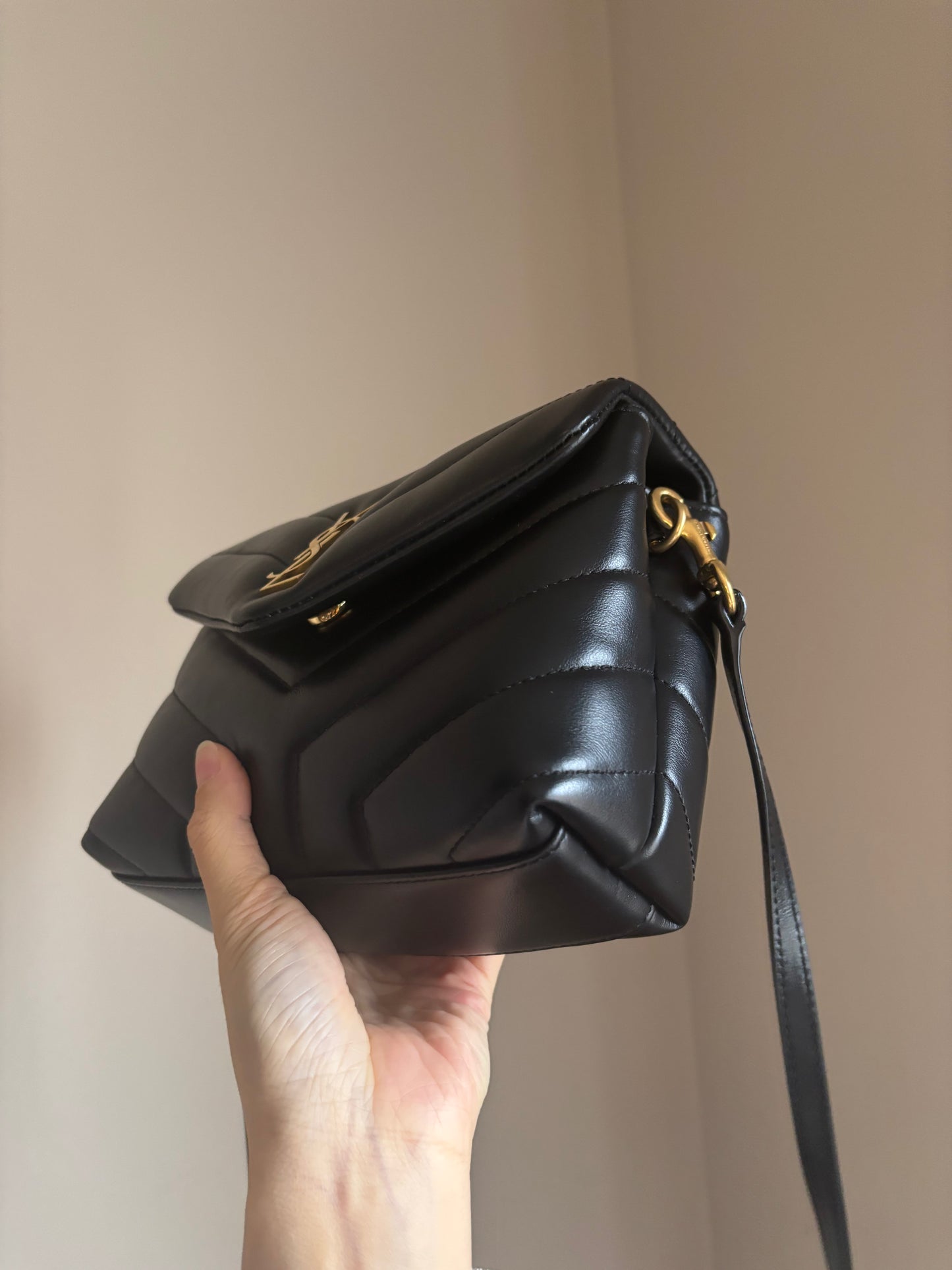 ❗️SOLD❗️Black Lou Toy Bag GHW (like new)