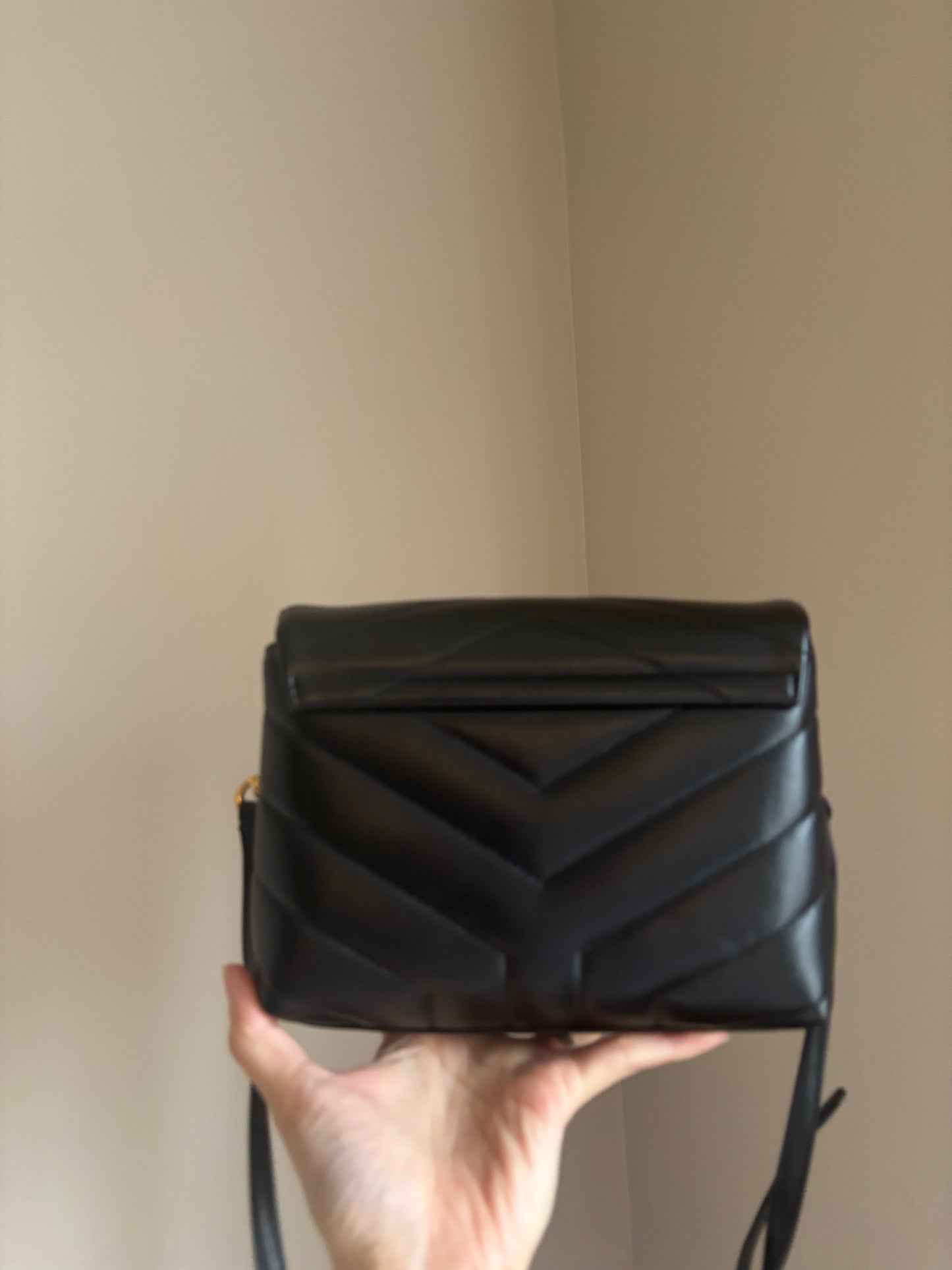 ❗️SOLD❗️Black Lou Toy Bag GHW (like new)