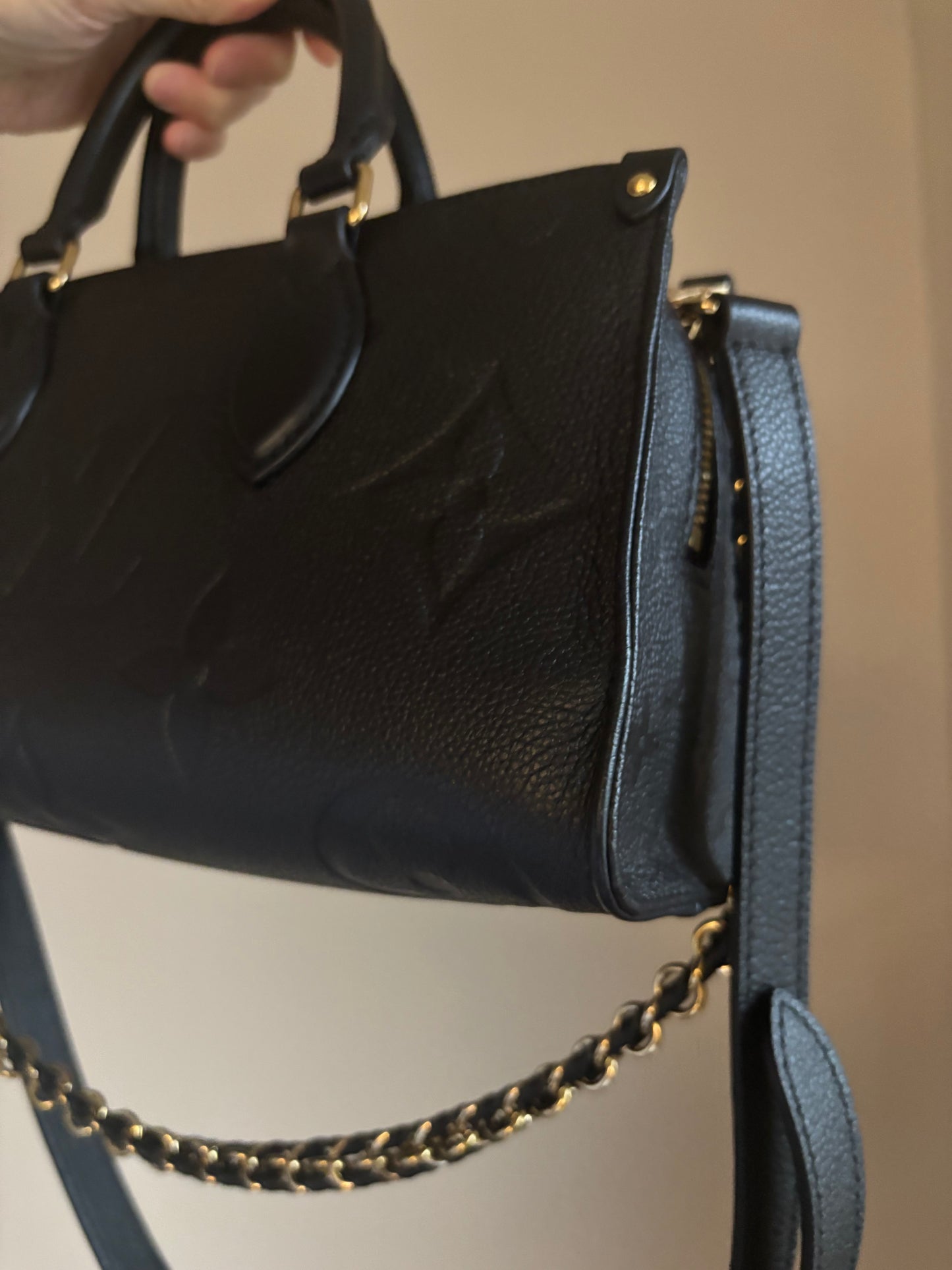 ❗️SOLD❗️ Black Empreinte OnTheGo East West (microchip)