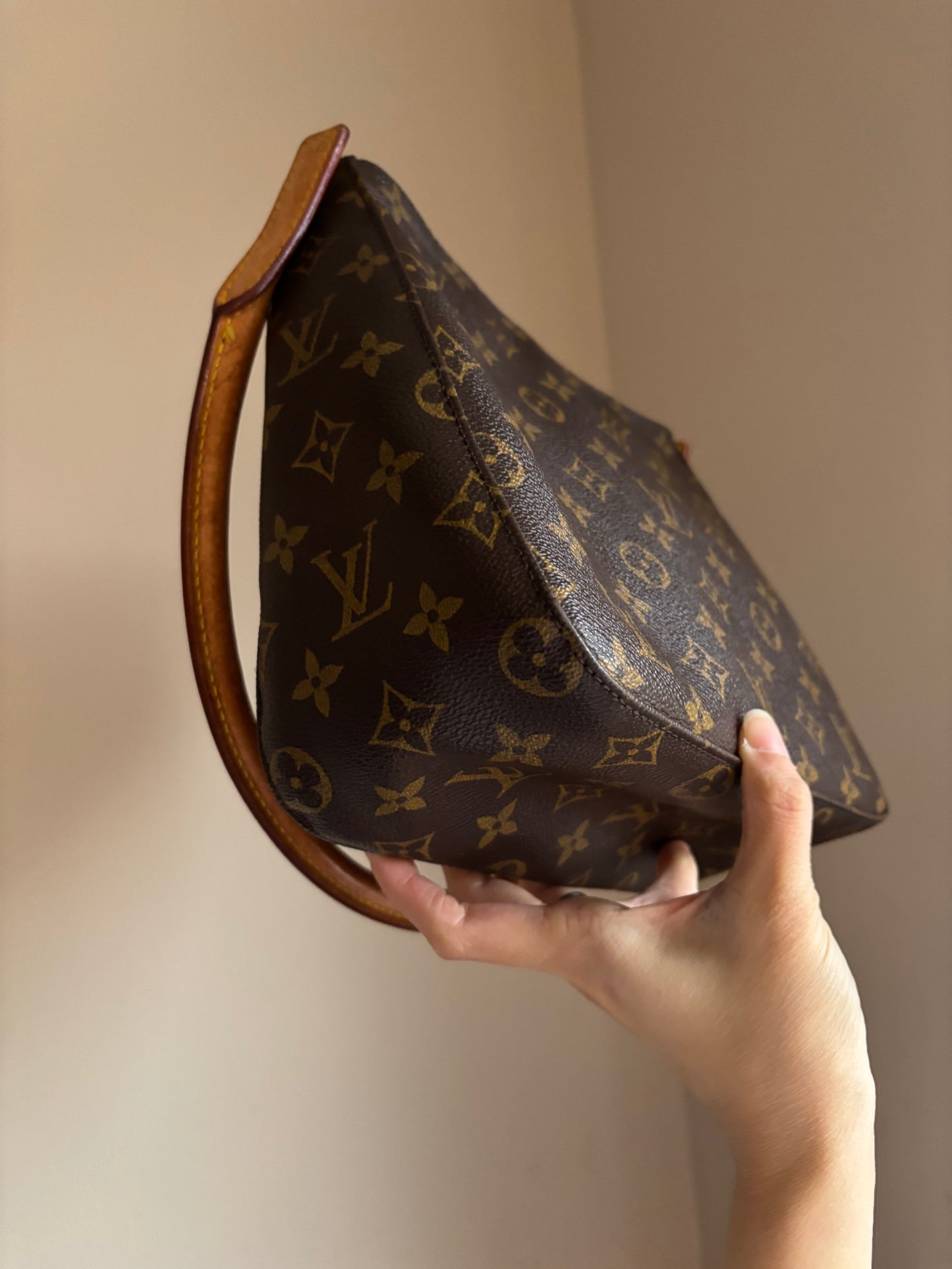 ❗️SOLD❗️Looping MM Monogram