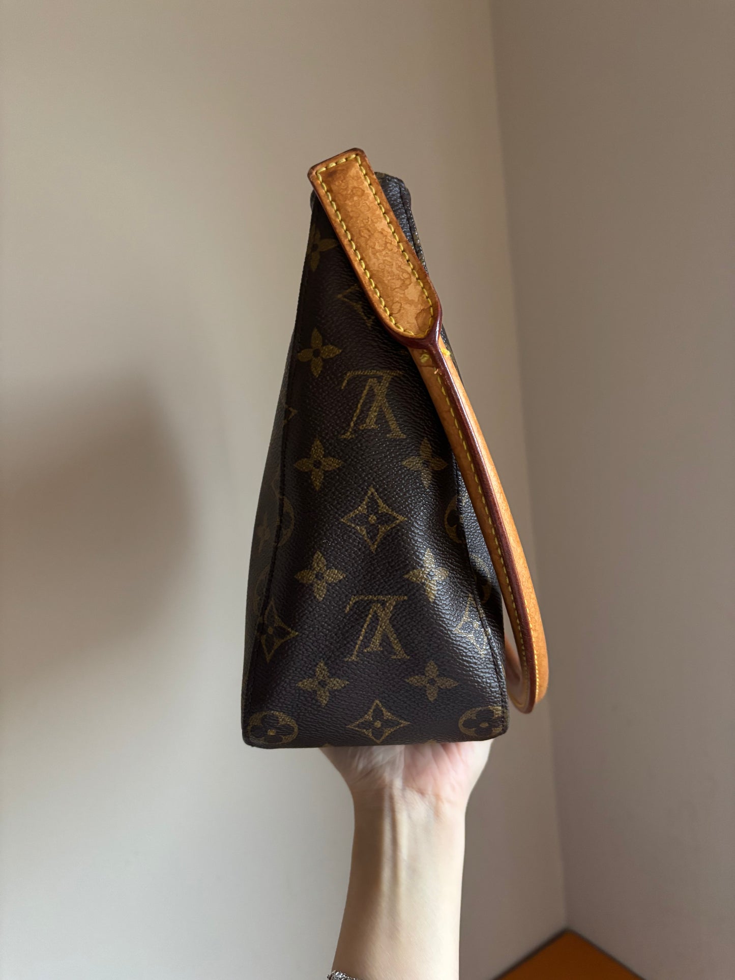 ❗️SOLD❗️Looping MM Monogram