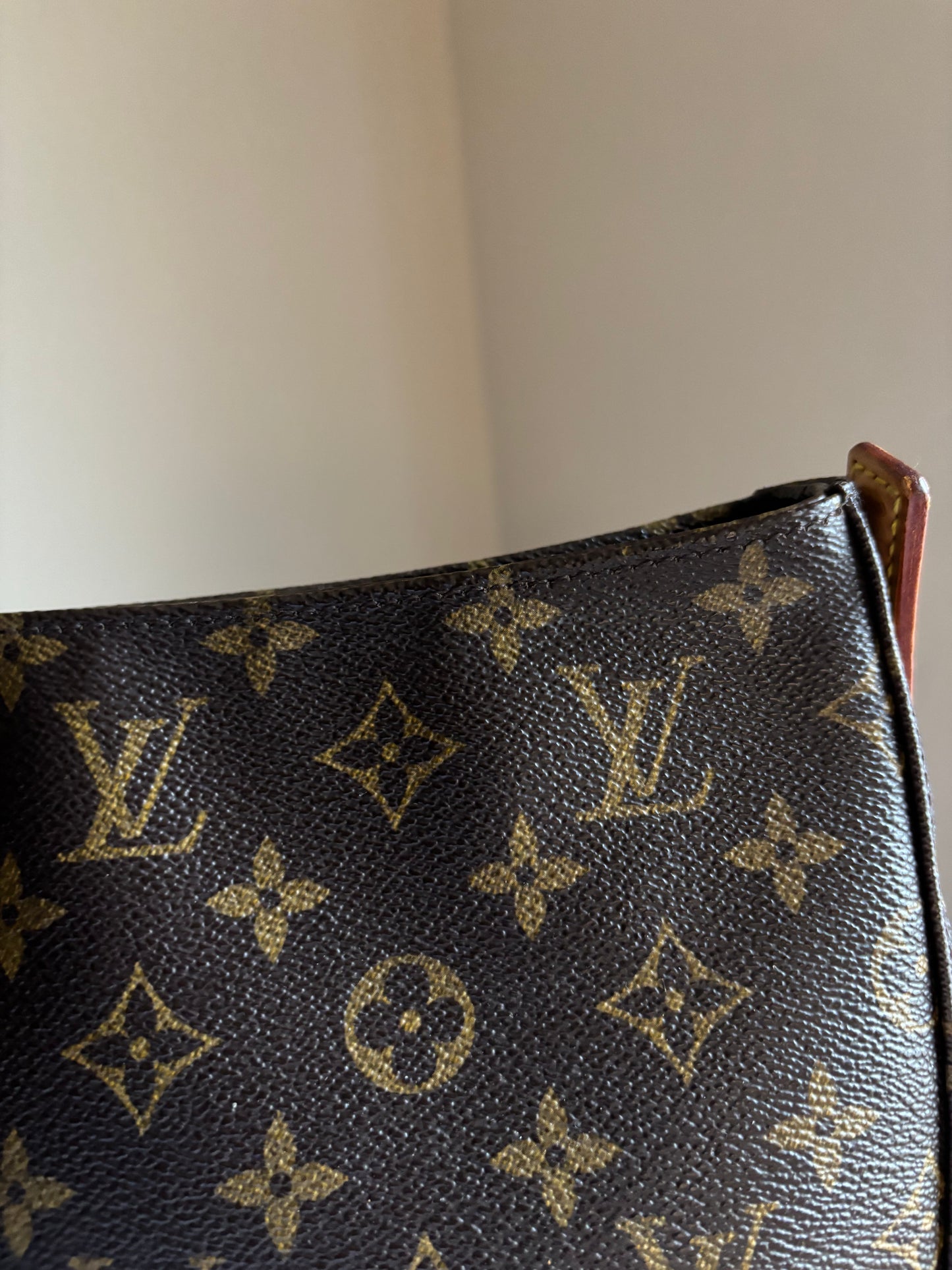 ❗️SOLD❗️Looping MM Monogram