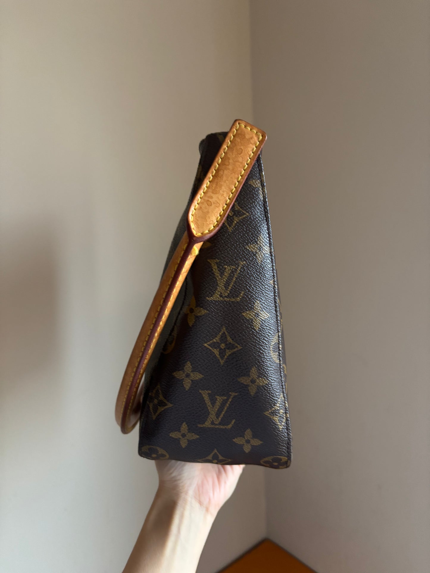 ❗️SOLD❗️Looping MM Monogram