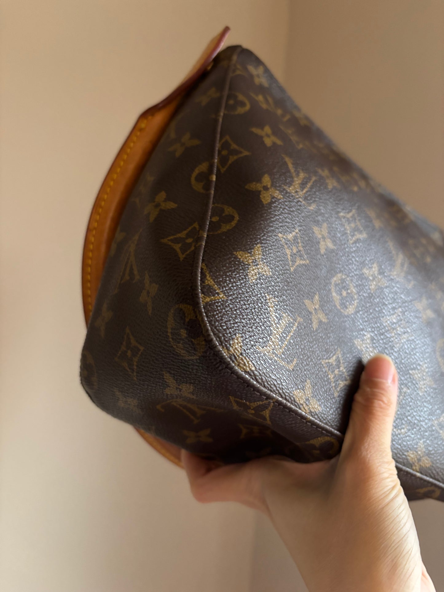❗️SOLD❗️Looping MM Monogram