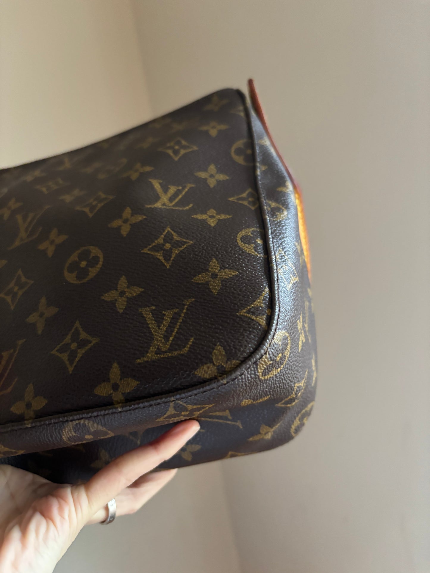 ❗️SOLD❗️Looping MM Monogram