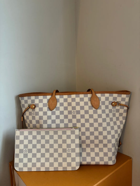 ❗️SOLD❗️DA neverfull with pouch (pink interior)