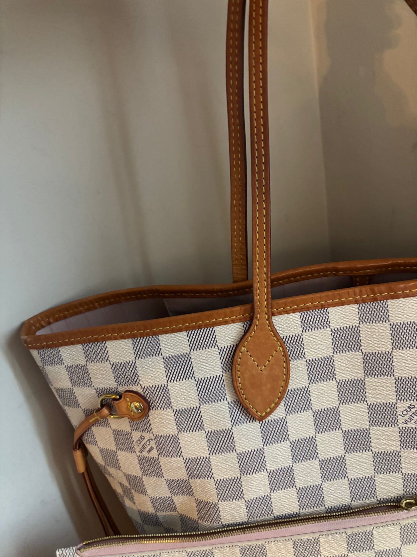 ❗️SOLD❗️DA neverfull with pouch (pink interior)