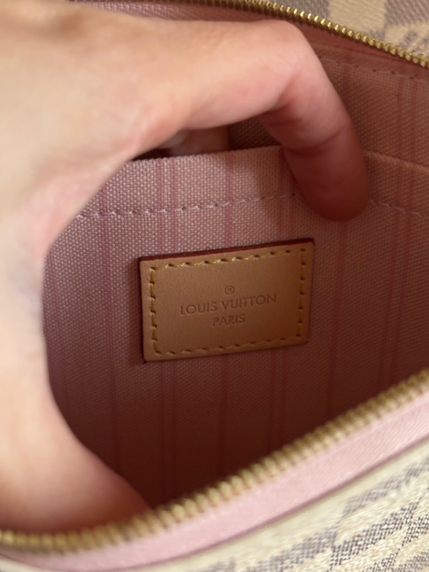 ❗️SOLD❗️DA neverfull with pouch (pink interior)