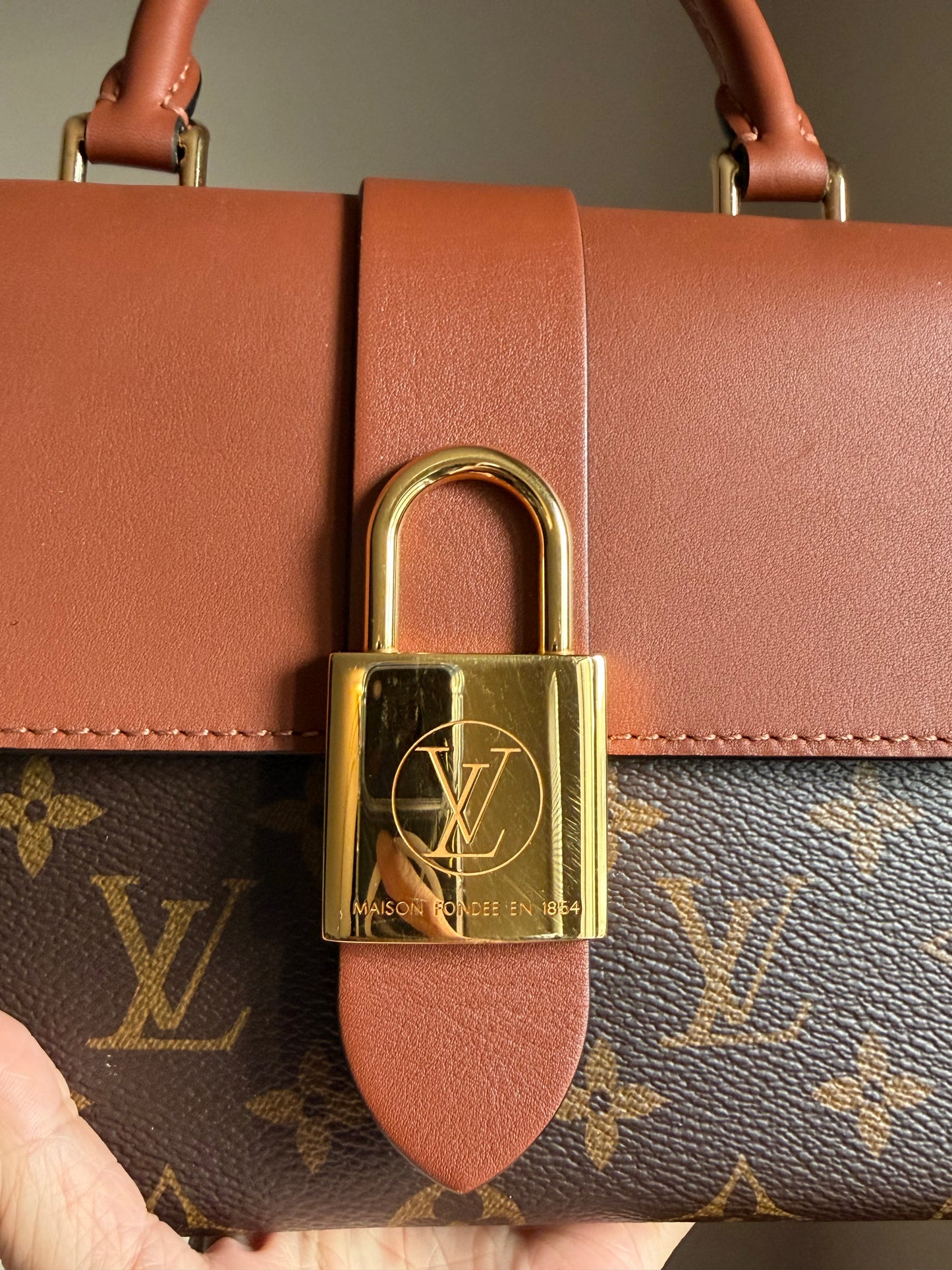 ❗️SOLD❗️ Brown Locky BB Crossbody Bag