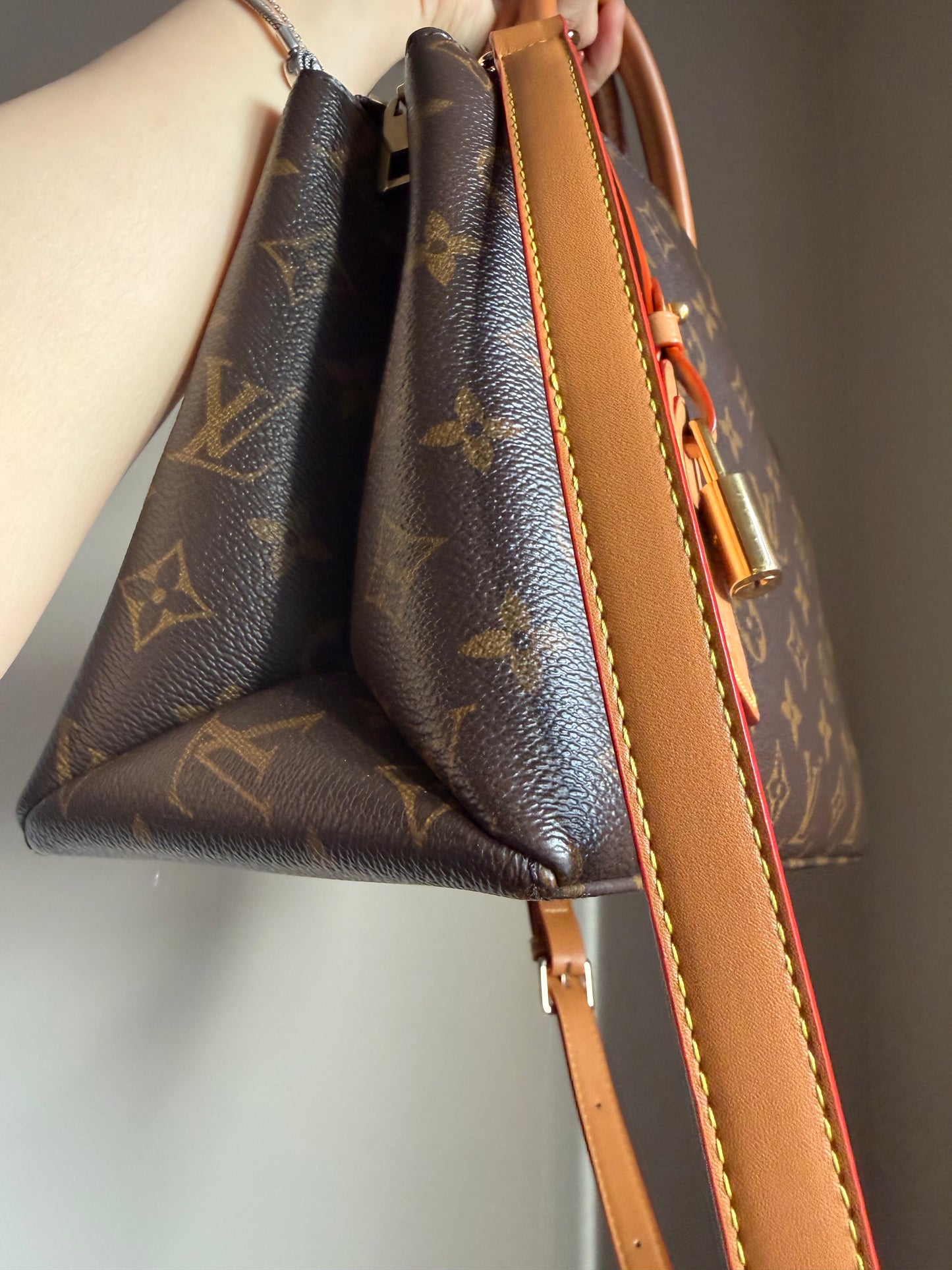 ❗️SOLD❗️Monogram Petit Pallais