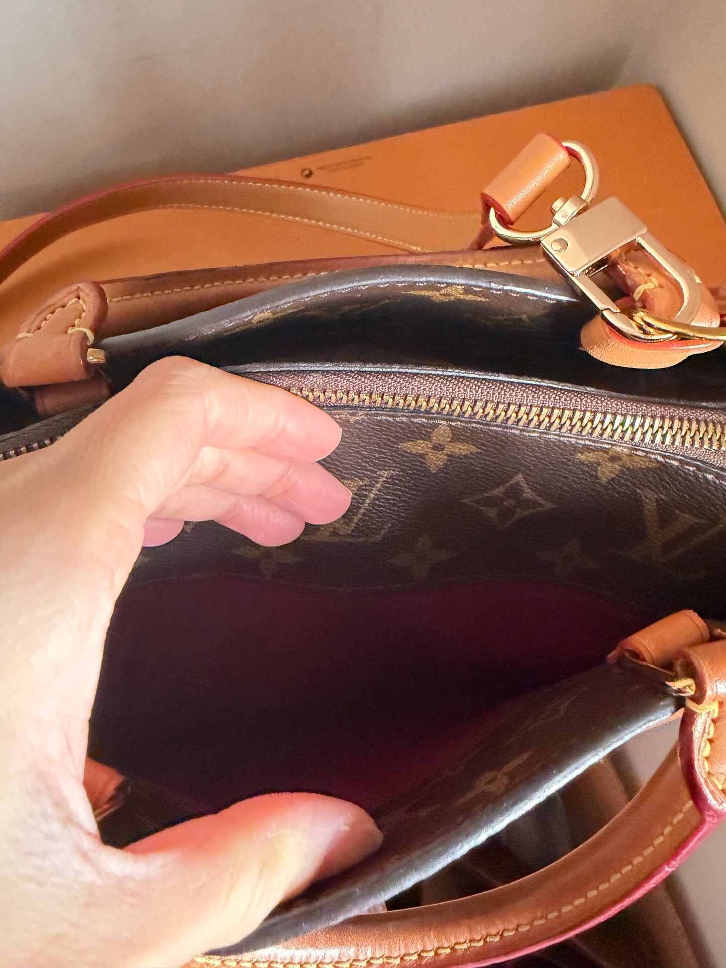 ❗️SOLD❗️Monogram Petit Pallais