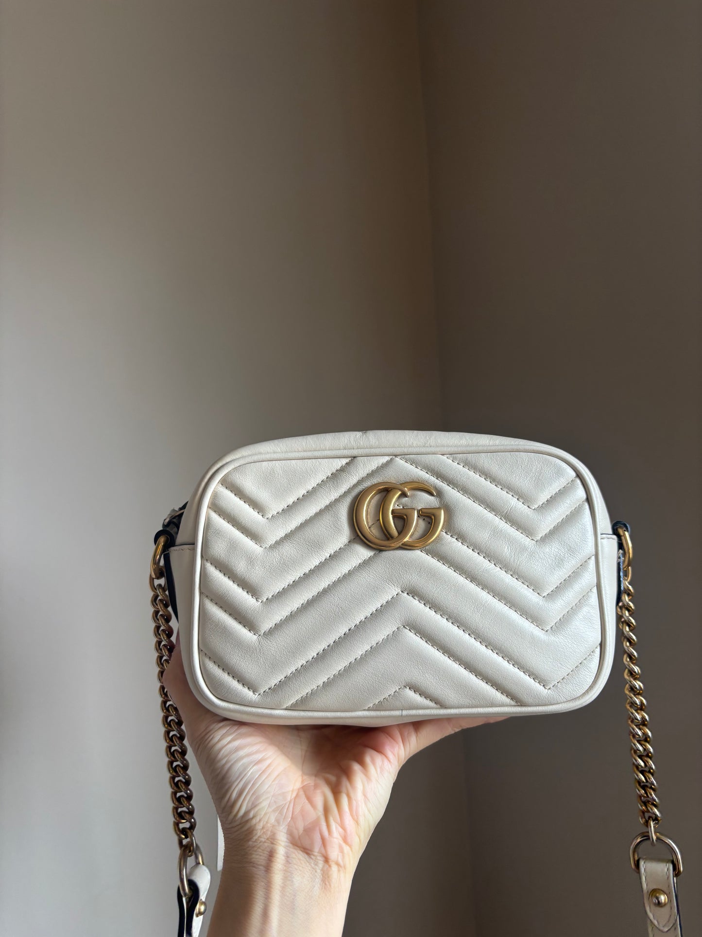 ❗️SOLD❗️ Mini Marmont Camera Bag in White