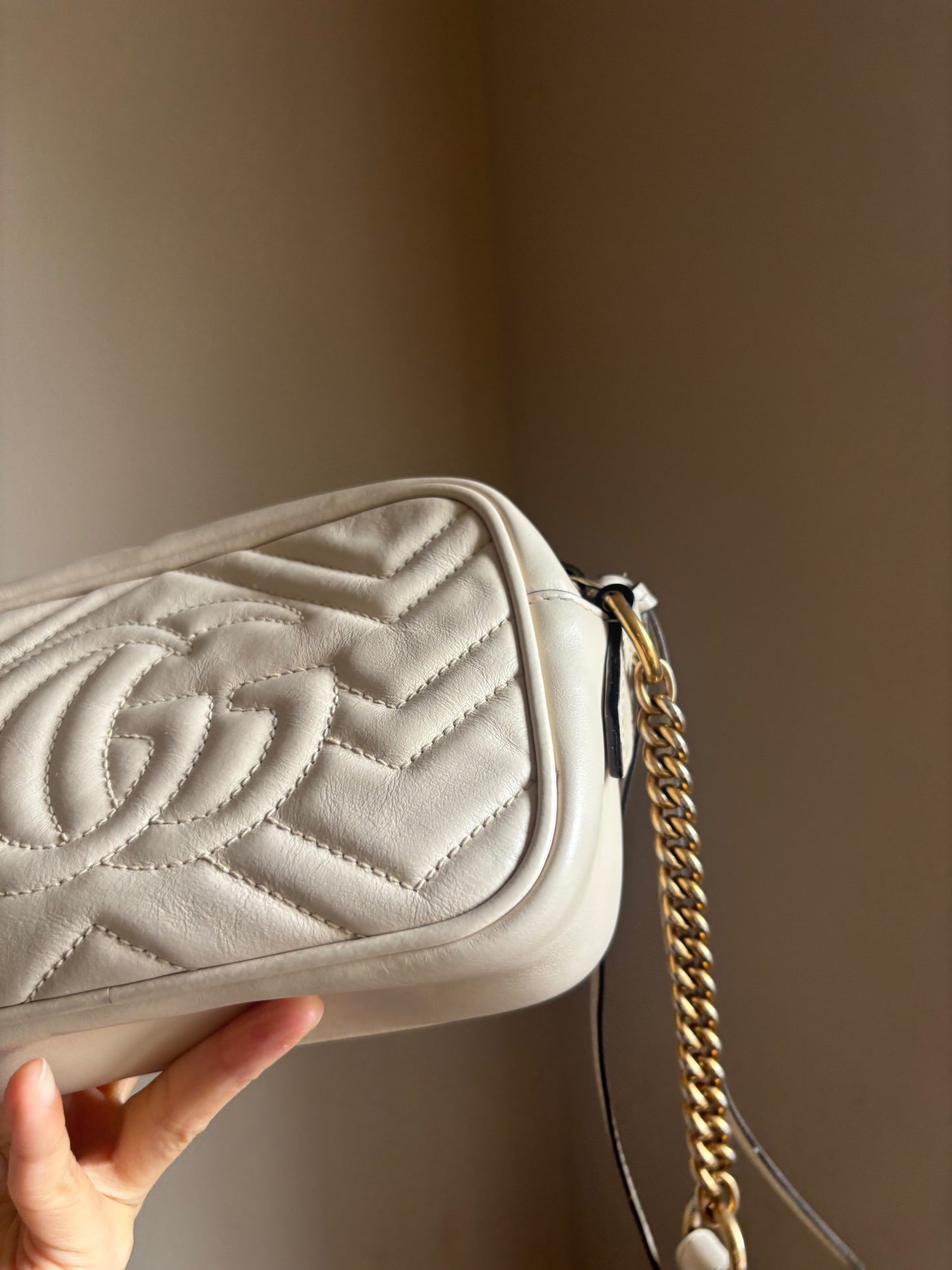 ❗️SOLD❗️ Mini Marmont Camera Bag in White