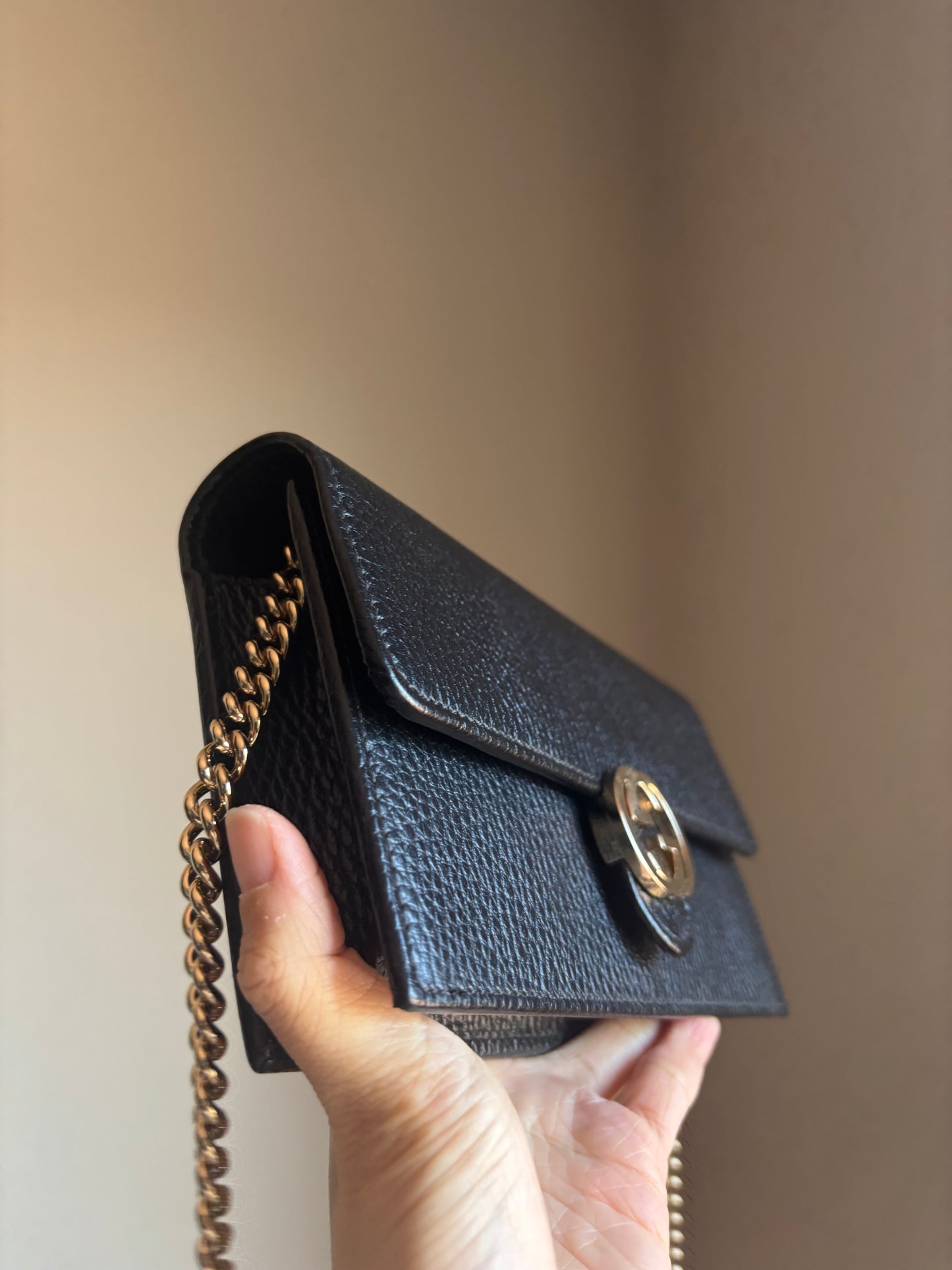 ❗️SOLD❗️ Interlocking Wallet on Chain Black