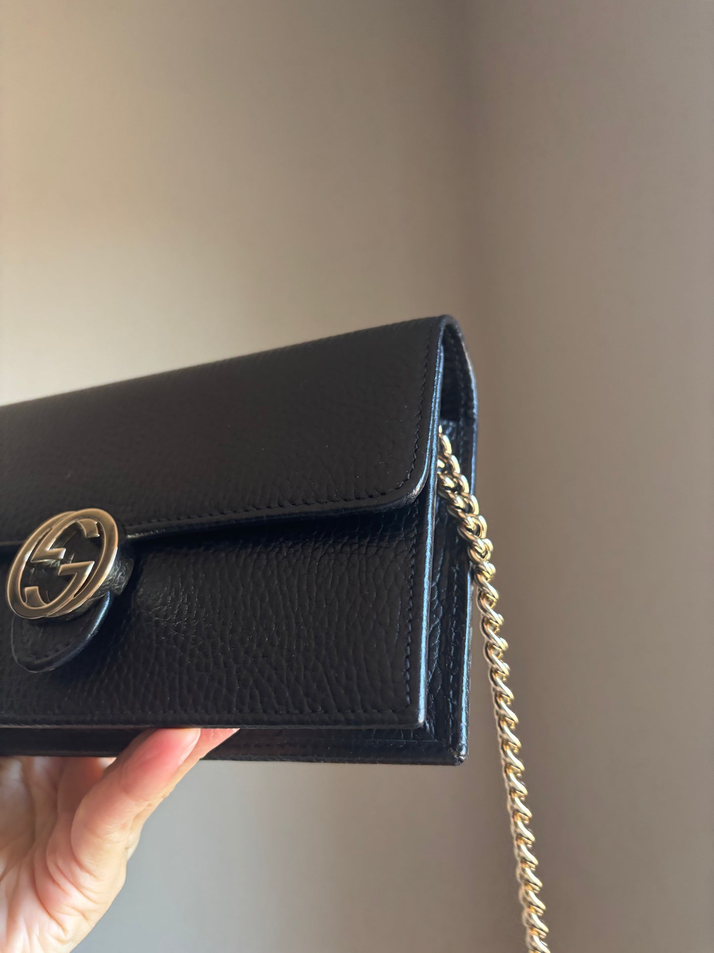 ❗️SOLD❗️ Interlocking Wallet on Chain Black