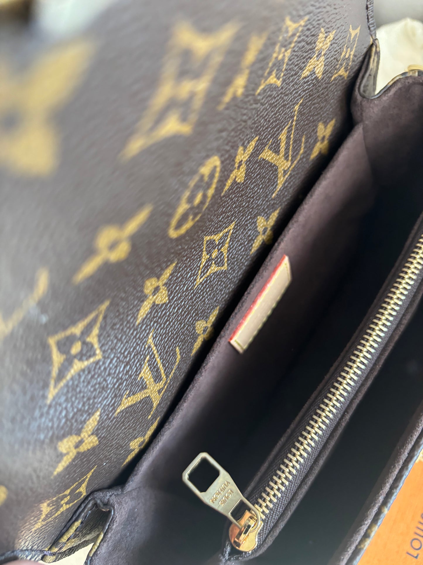 ❗️SOLD❗️Metis East West in Monogram