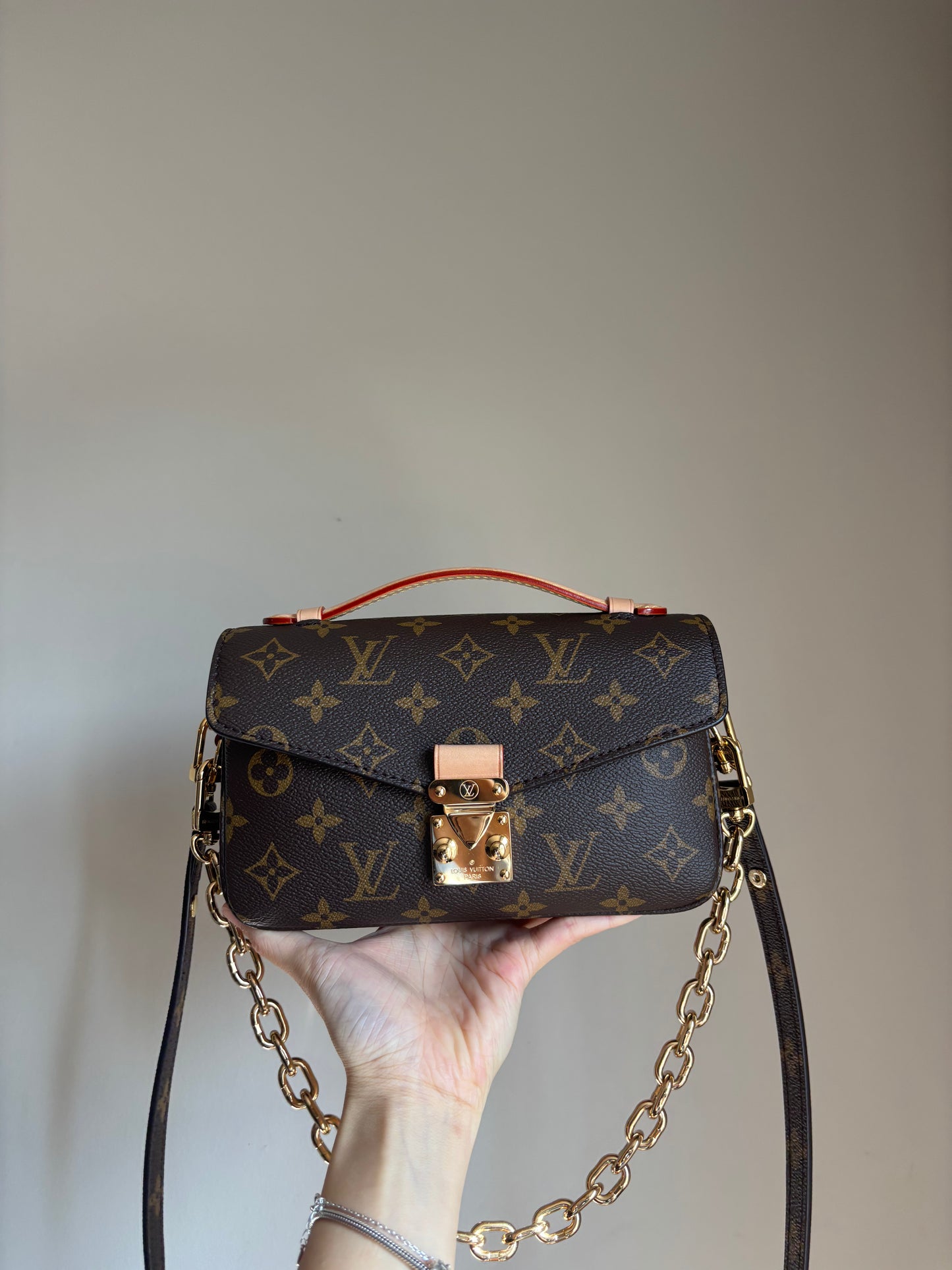 ❗️SOLD❗️Metis East West in Monogram
