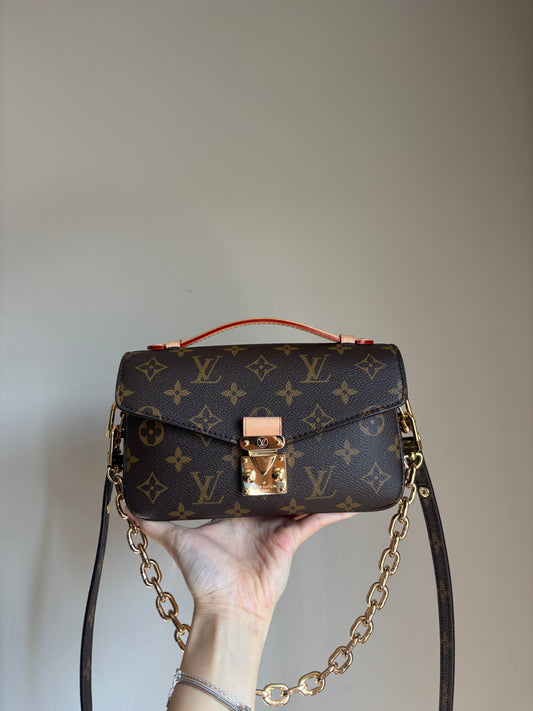❗️SOLD❗️Metis East West in Monogram