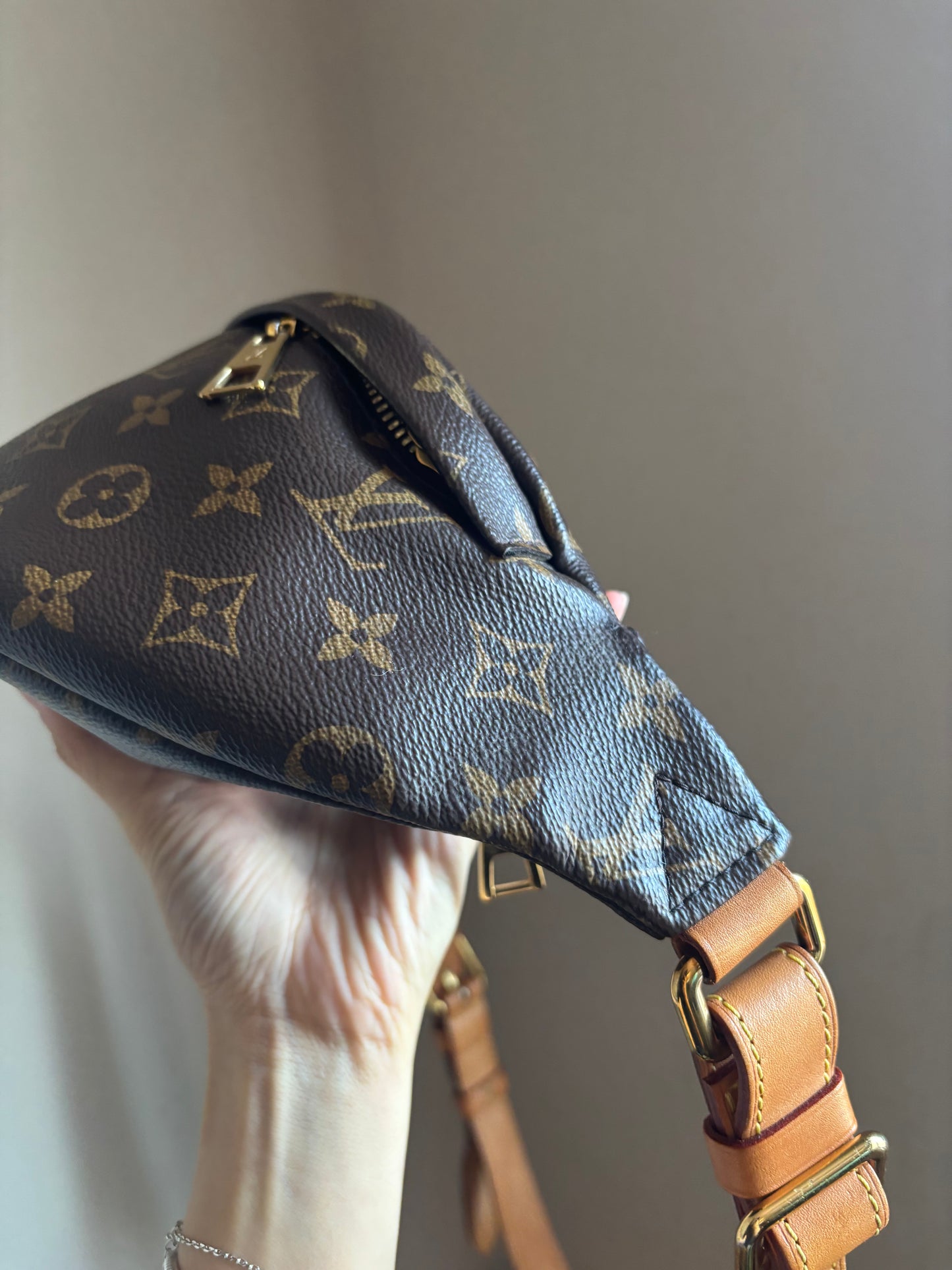 ❗️SOLD❗️ Monogram Bumbag