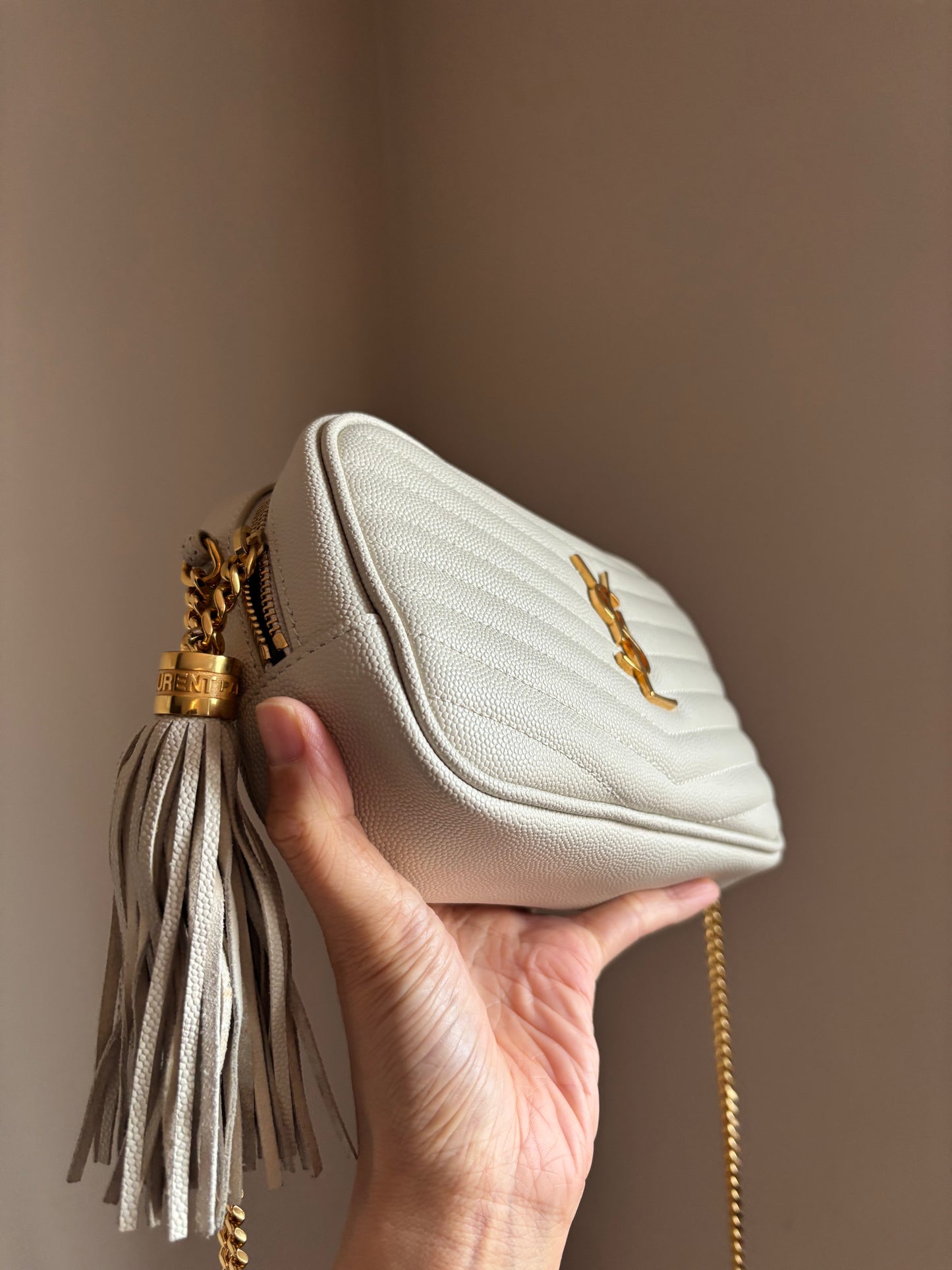❗️SOLD❗️ Lou Camera Bag Tassel in White