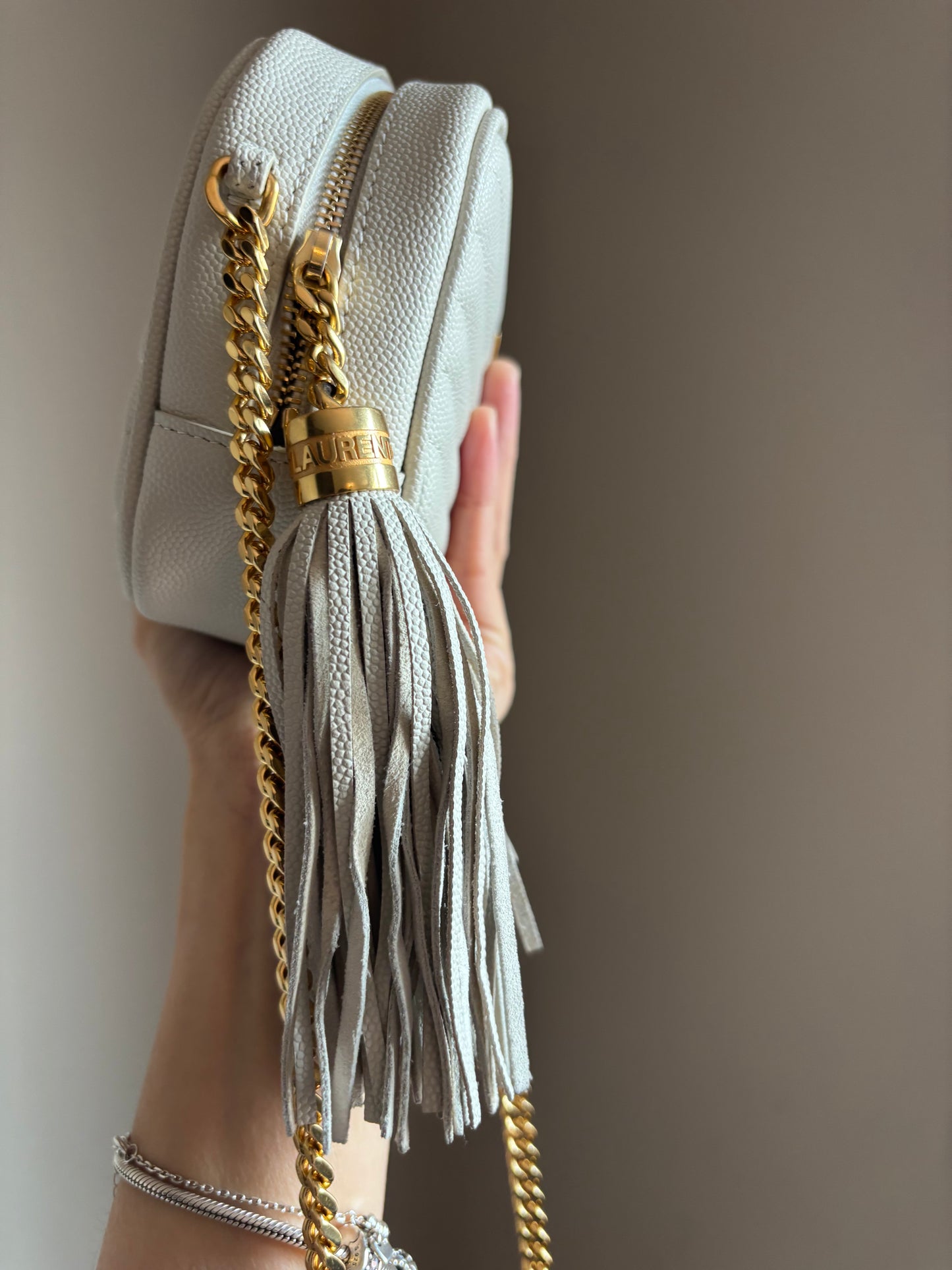 ❗️SOLD❗️ Lou Camera Bag Tassel in White