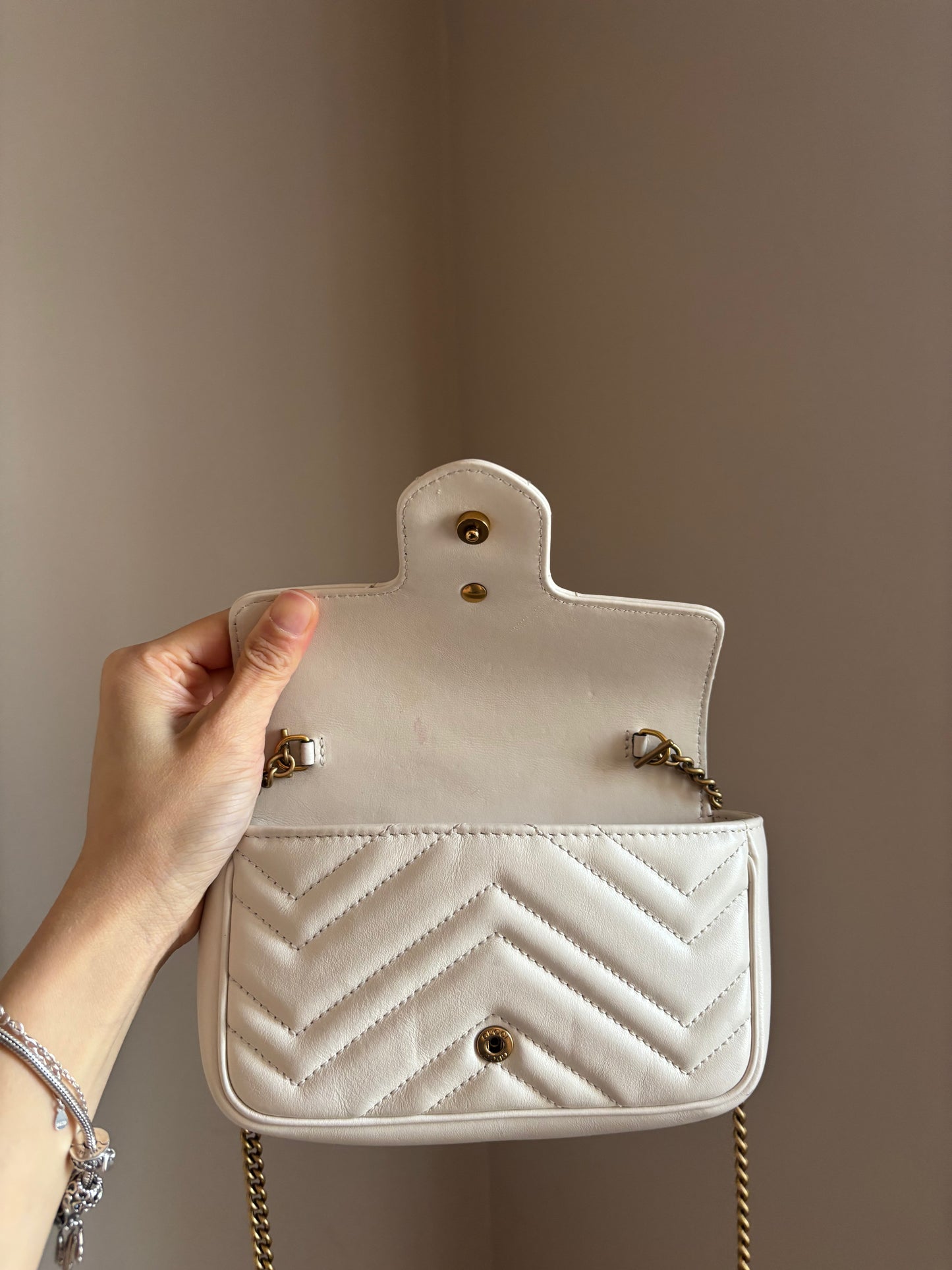 ❗️SOLD❗️ Supermini Marmont Bag in White