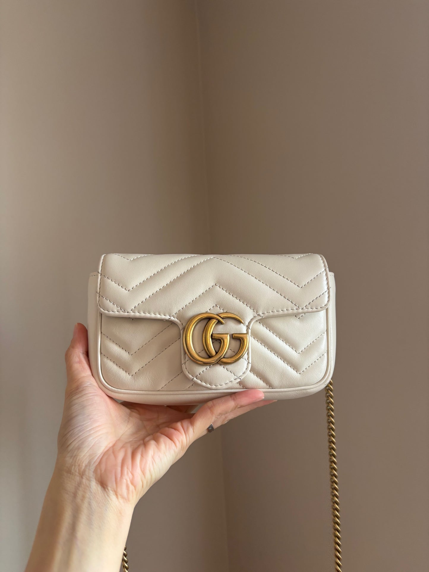 ❗️SOLD❗️ Supermini Marmont Bag in White