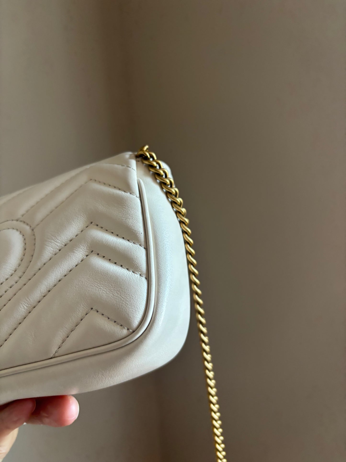 ❗️SOLD❗️ Supermini Marmont Bag in White