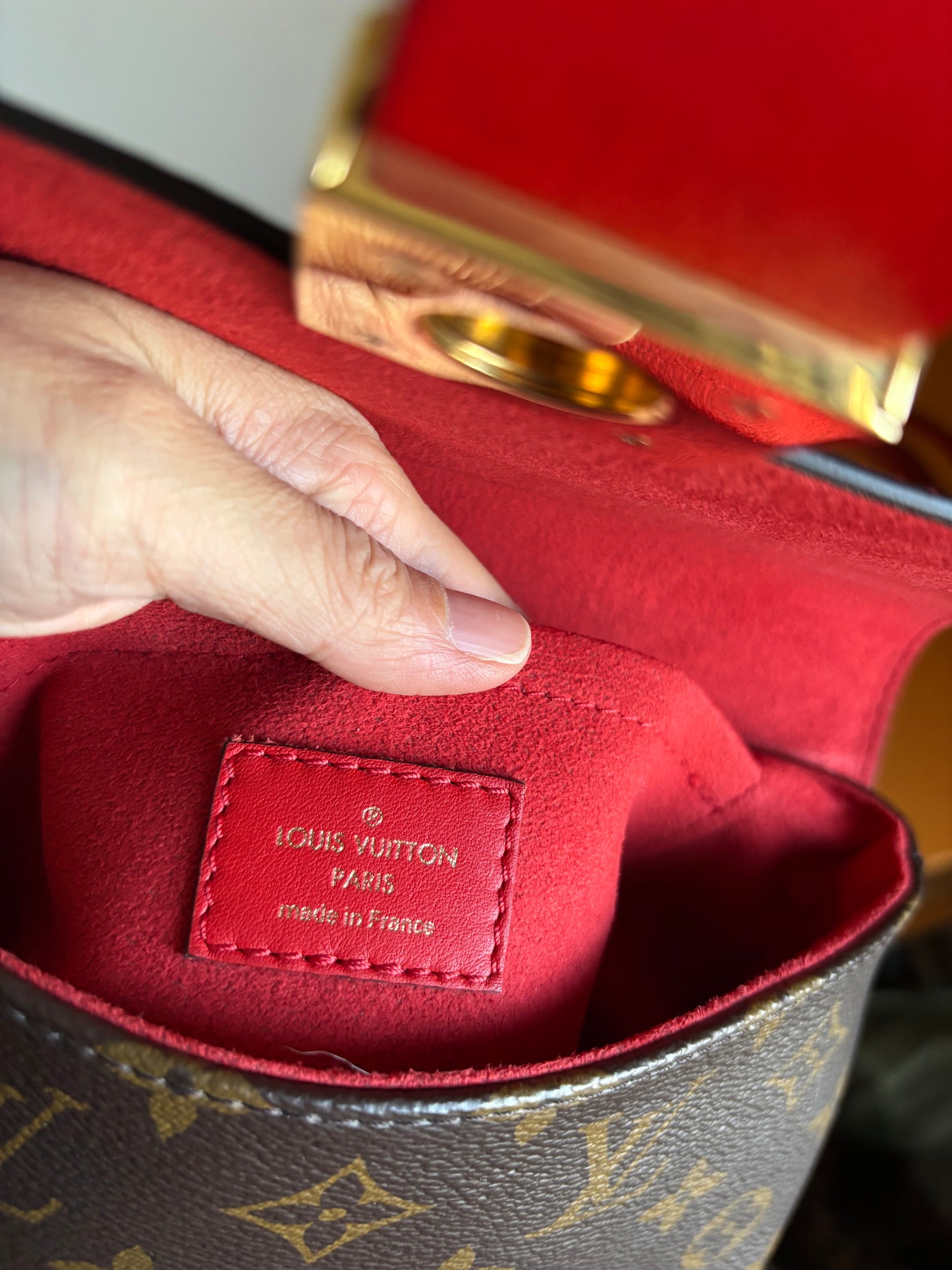 ❗️SOLD❗️ Locky BB in Red Crossbody Bag
