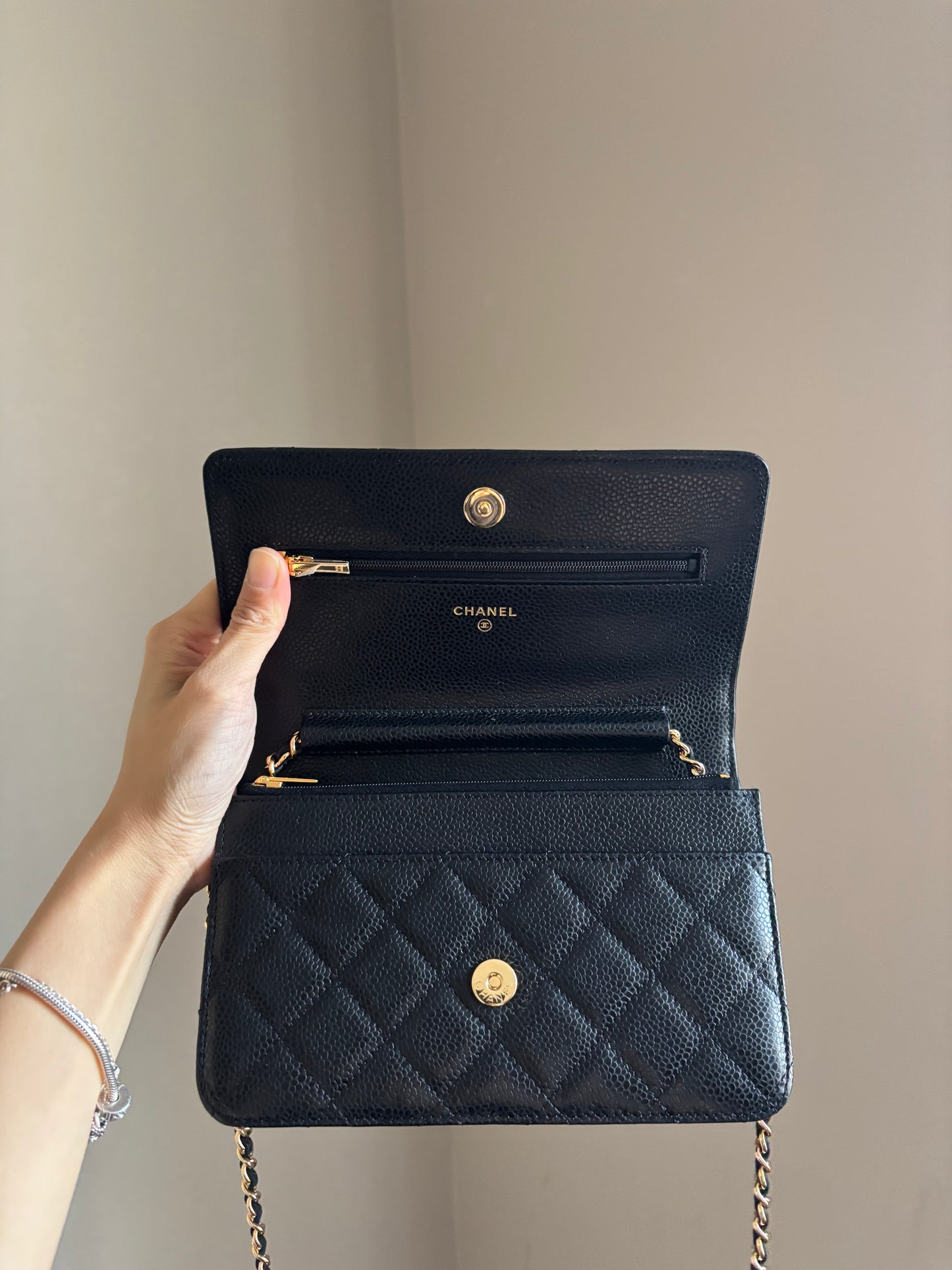 ❗️SOLD❗️ Caviar Wallet On Chain series 29