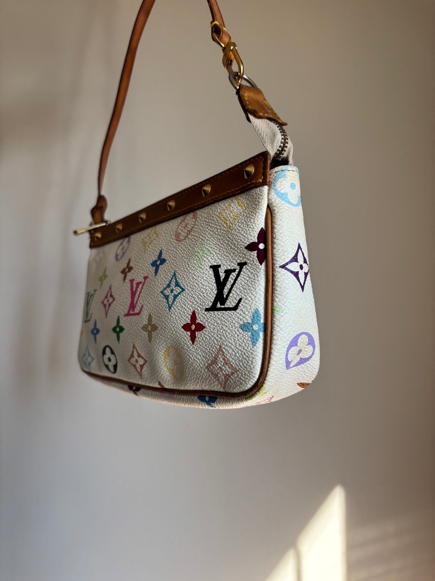 ❗️SOLD❗️ Murakami Pochette Accessoires Multicolour