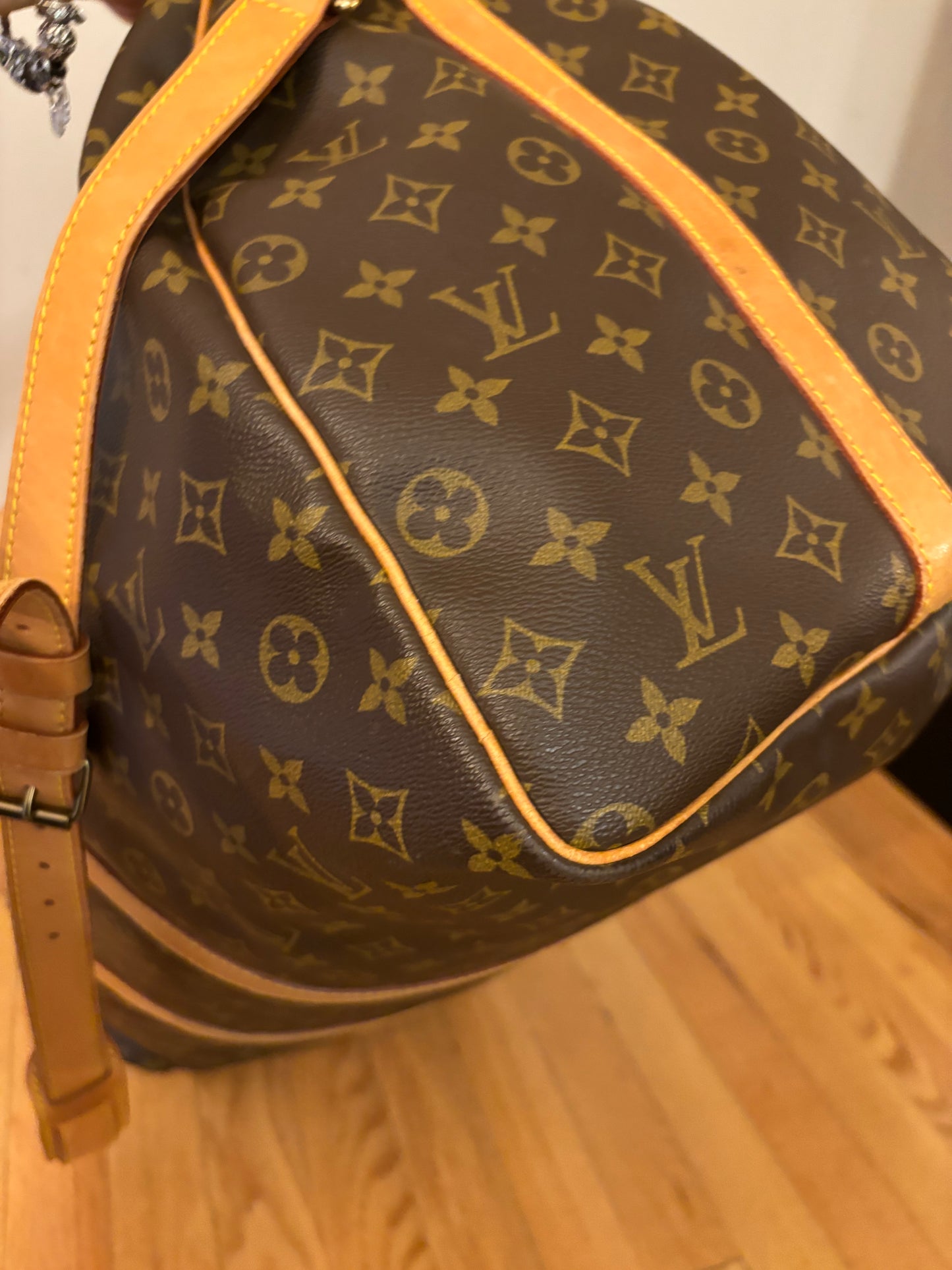❗️SOLD❗️ Keepall 60 bandouliere with strap
