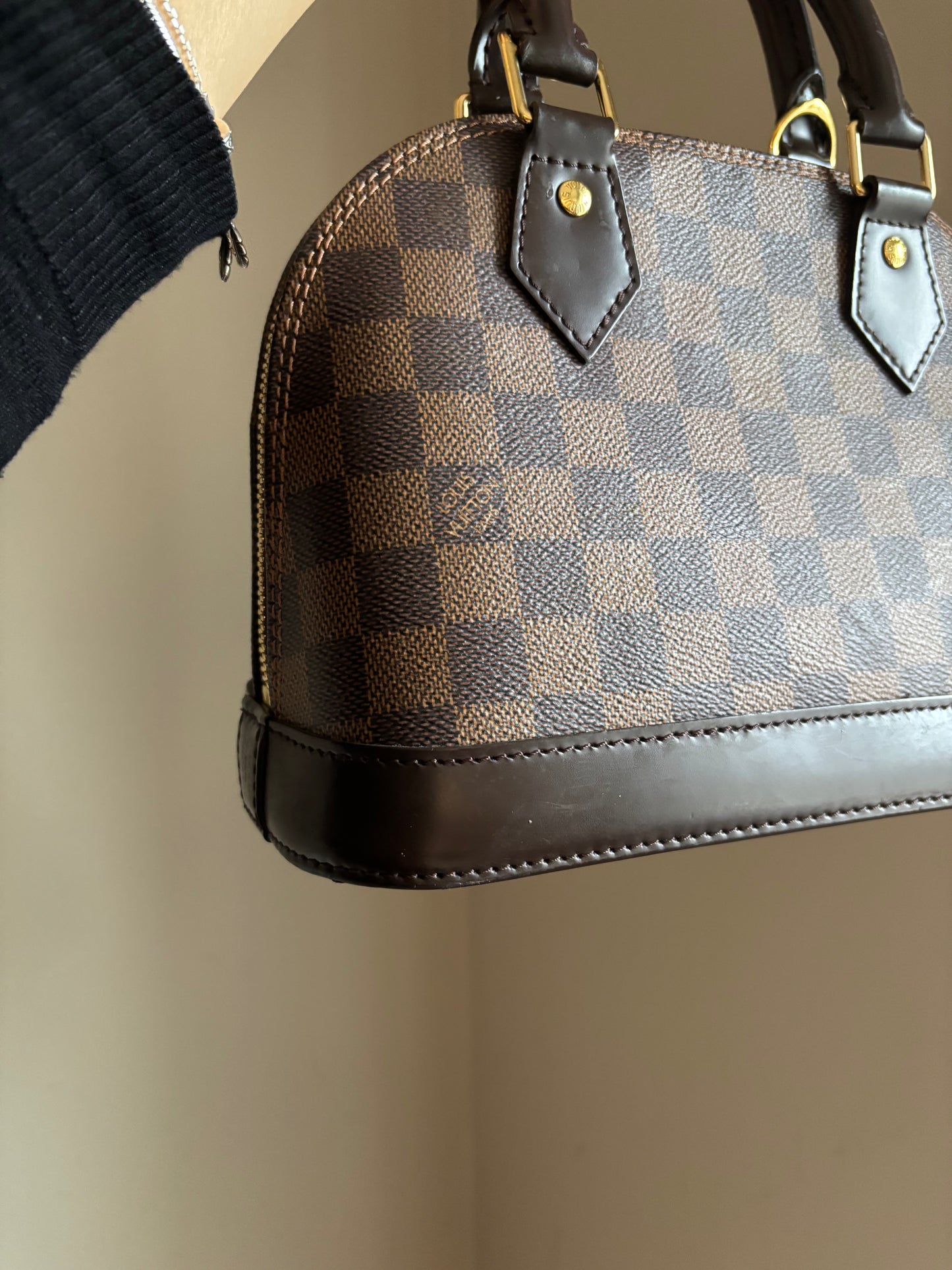 ❗️SOLD❗️ Damier Ebene Alma BB (Microchip)
