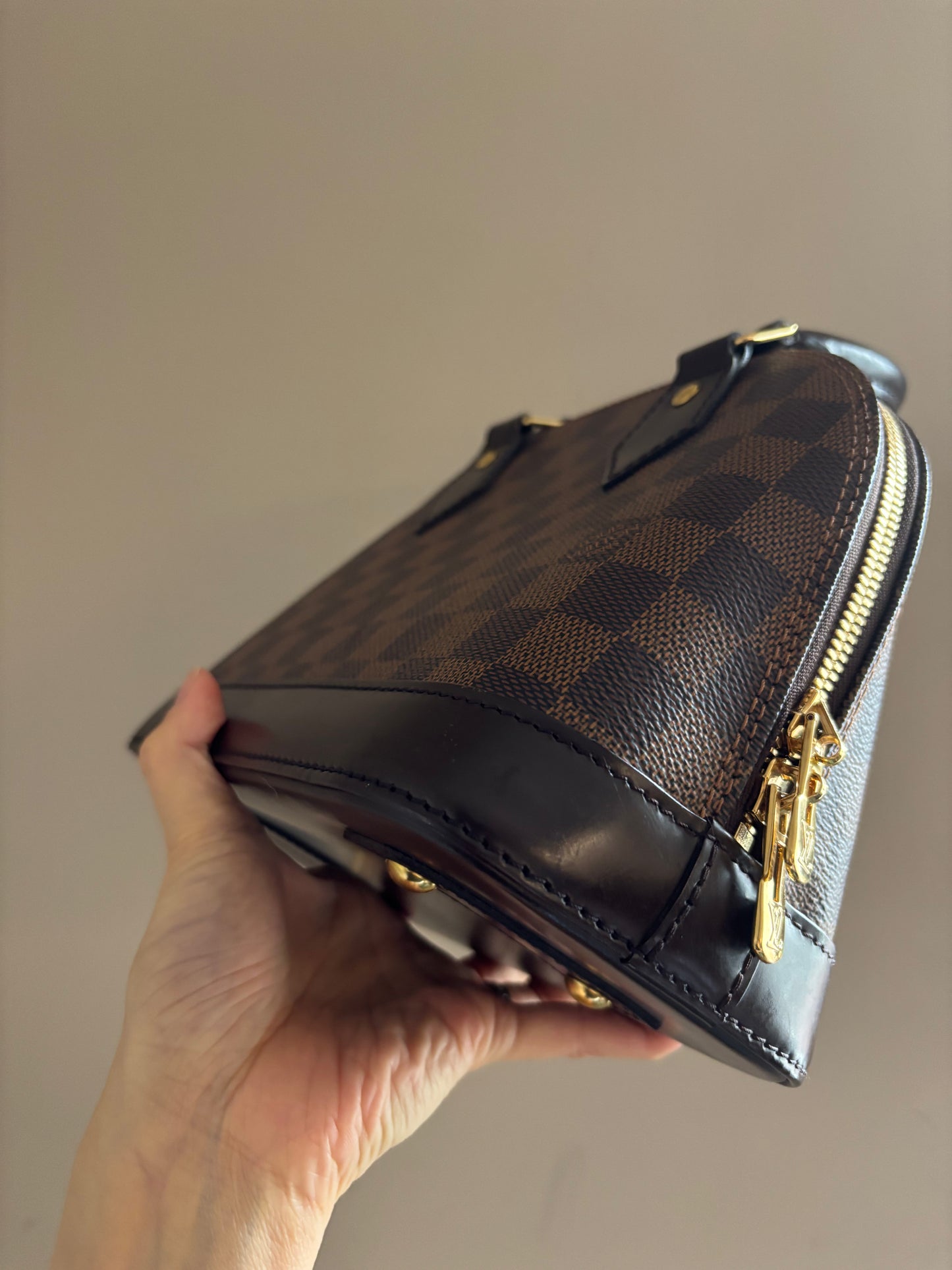 ❗️SOLD❗️ Damier Ebene Alma BB (Microchip)