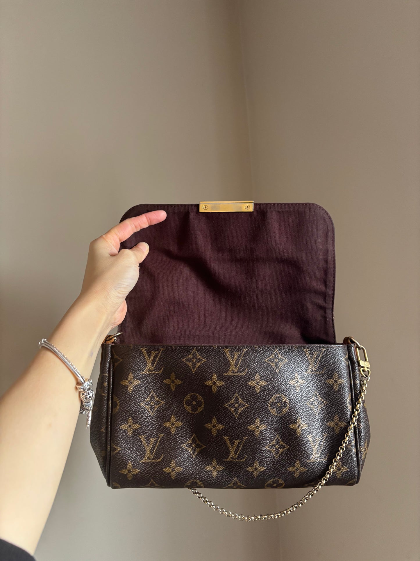 ❗️SOLD❗️Favourite Monogram Crossbody Bag