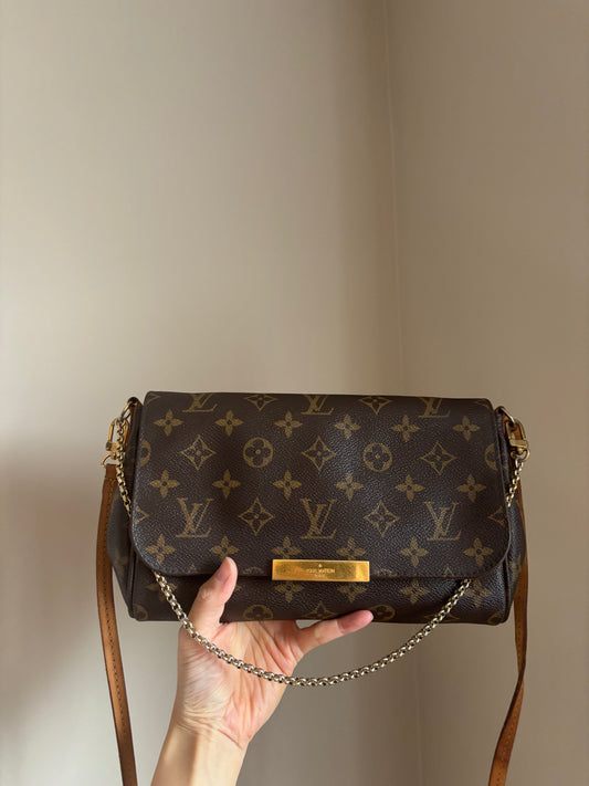 ❗️SOLD❗️Favourite Monogram Crossbody Bag