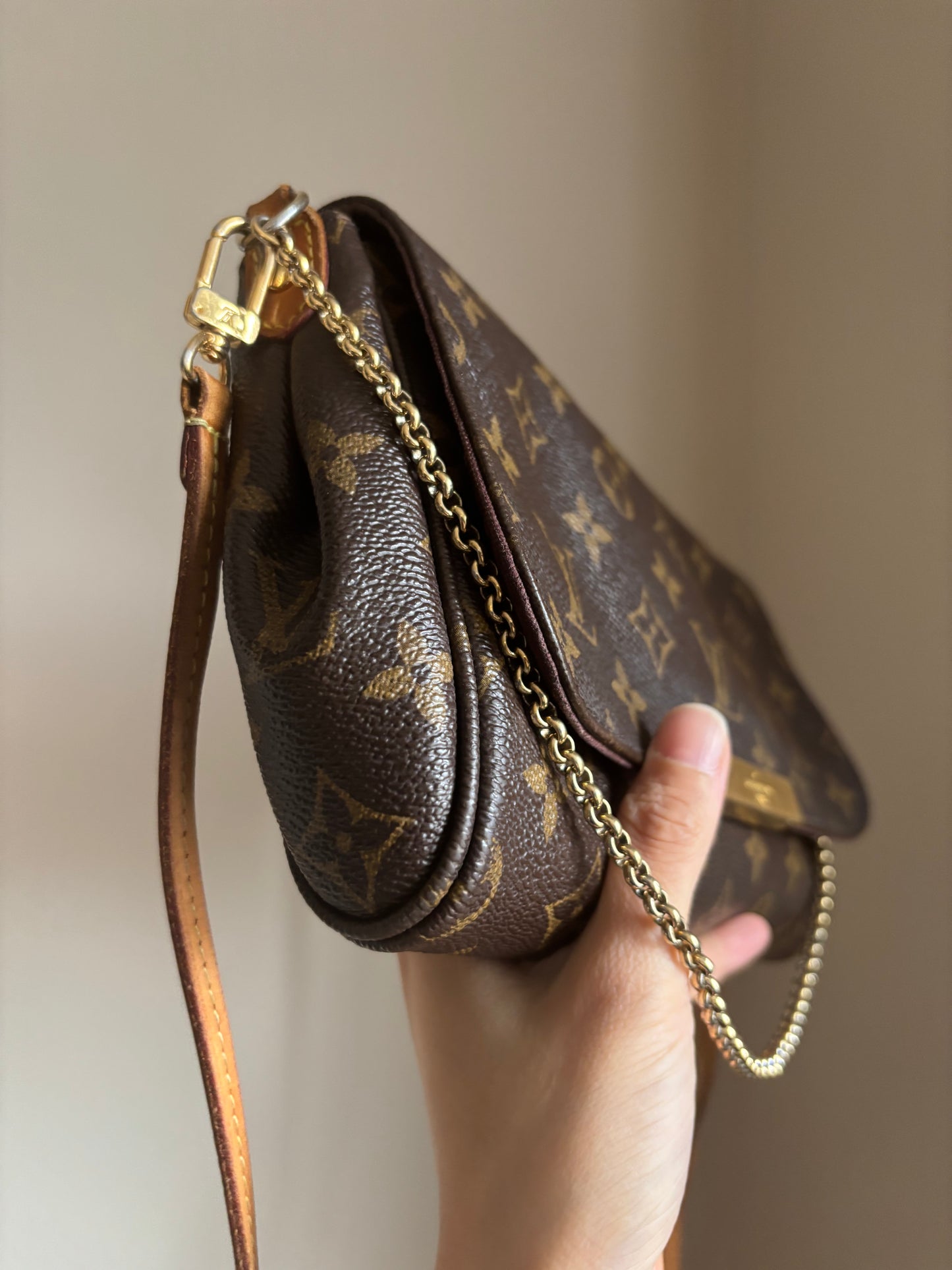❗️SOLD❗️Favourite Monogram Crossbody Bag