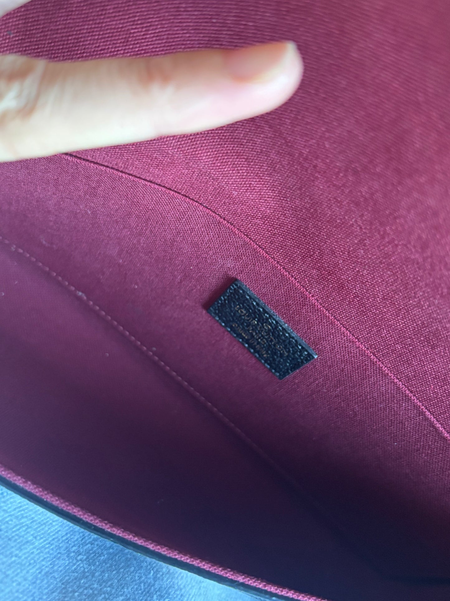 ❗️SOLD❗️Bicolour Felicie with both inserts (microchip)