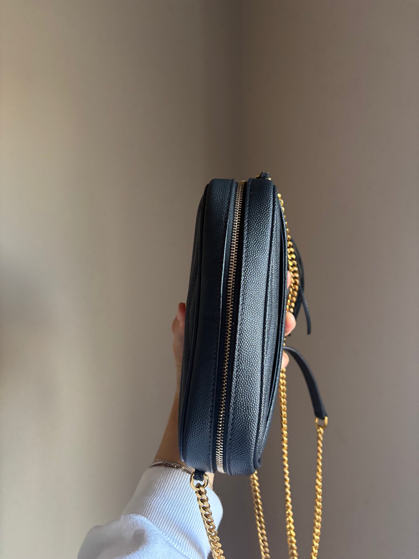 ❗️SOLD❗️Mini Lou Camera Bag