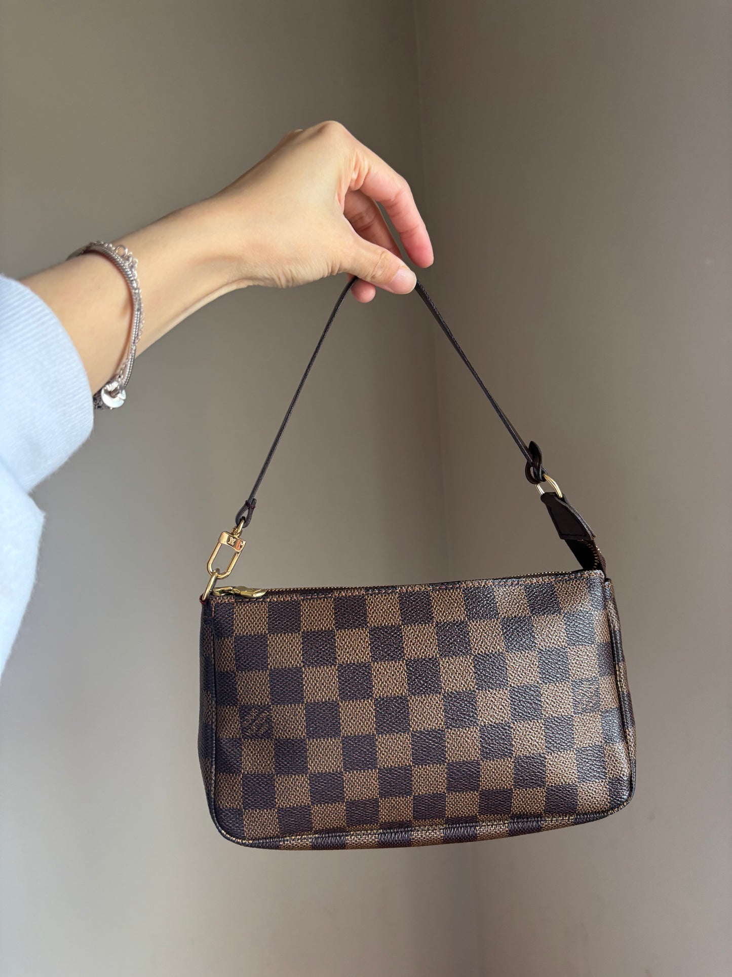 ❗️SOLD❗️DE Pochette Accessoires