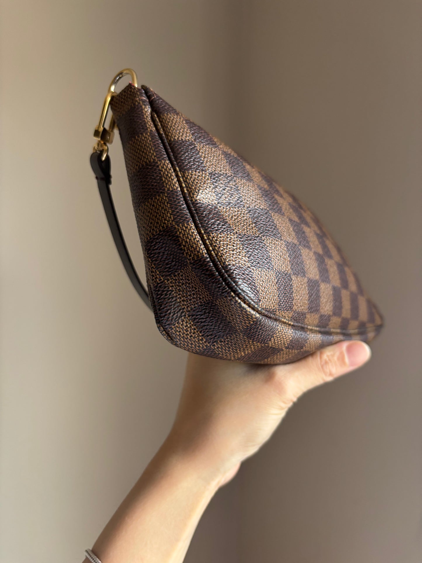 ❗️SOLD❗️DE Pochette Accessoires