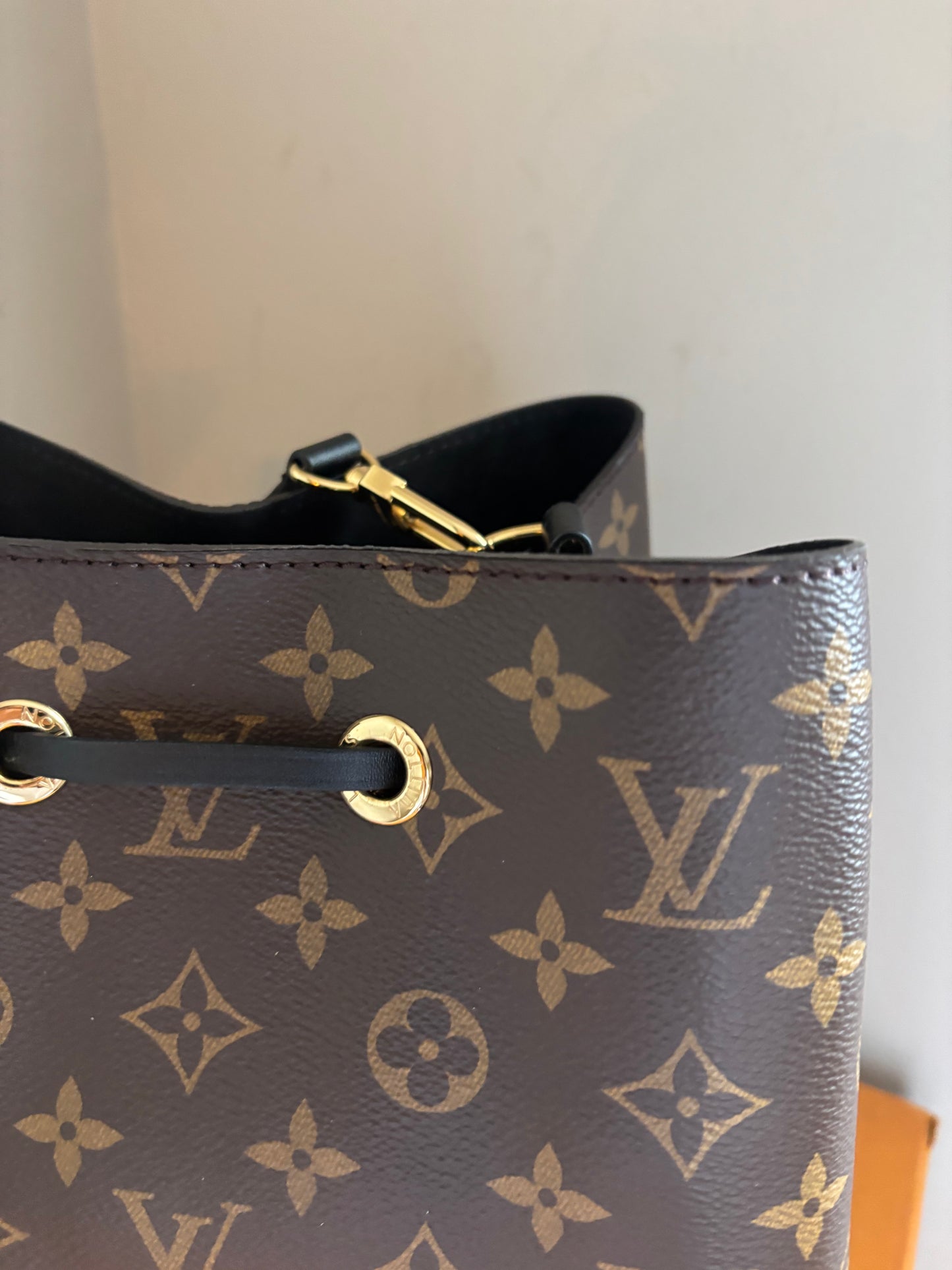 ❗️SOLD❗️Neonoe monogram black (microchip)