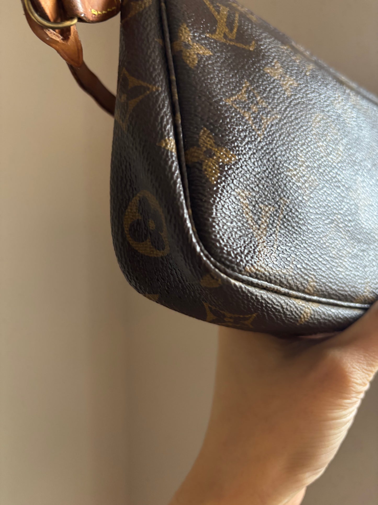 ❗️SOLD❗️Monogram Pochette Accessoires