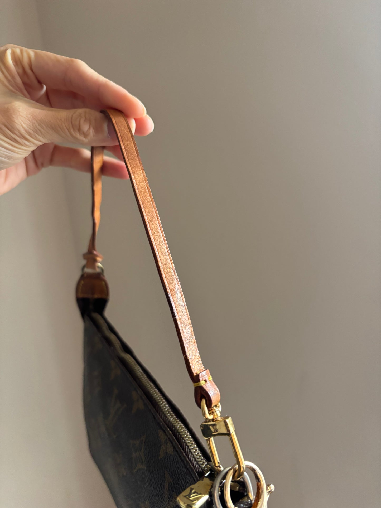 ❗️SOLD❗️Monogram Pochette Accessoires