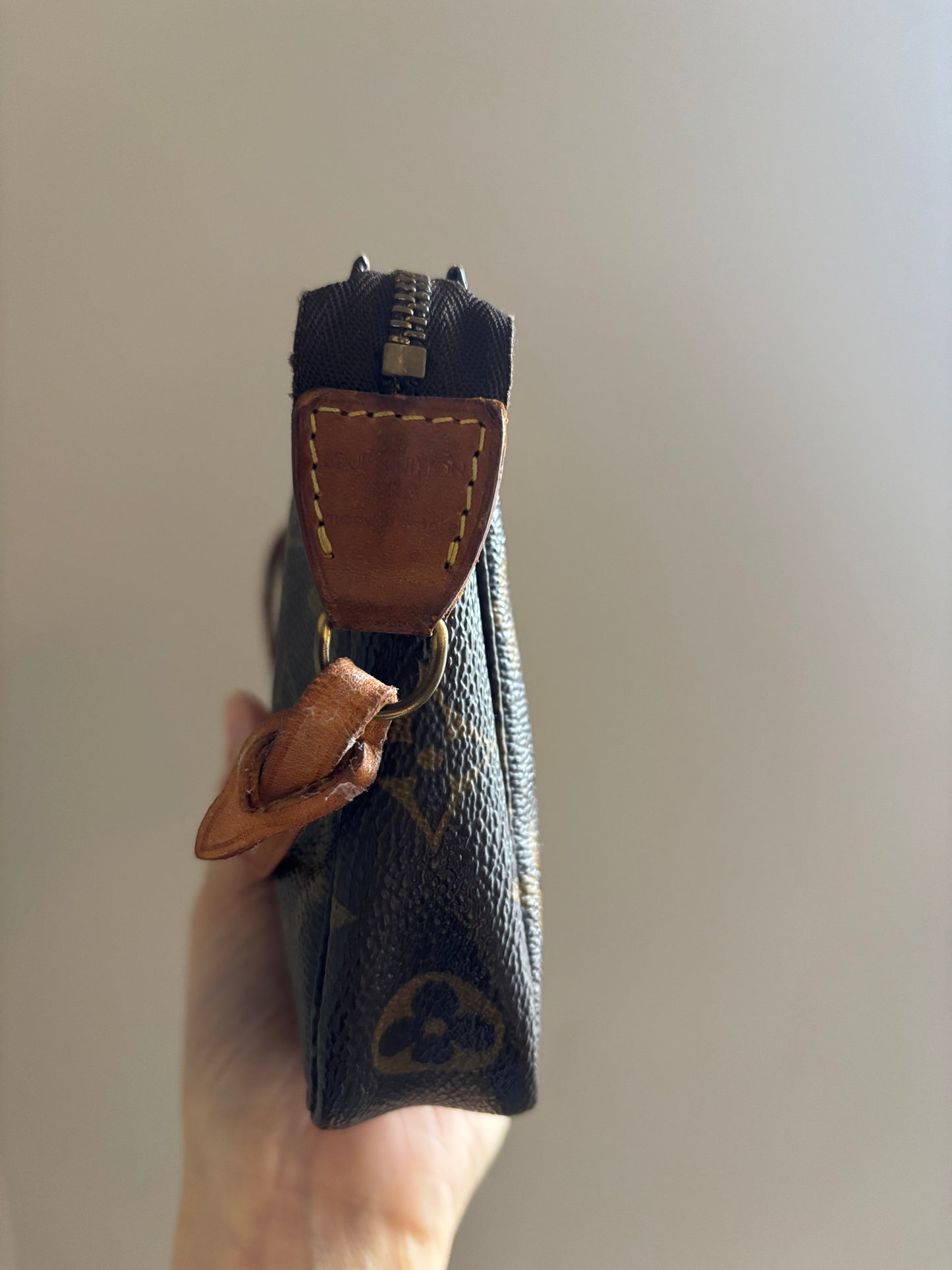 ❗️SOLD❗️Monogram Pochette Accessoires